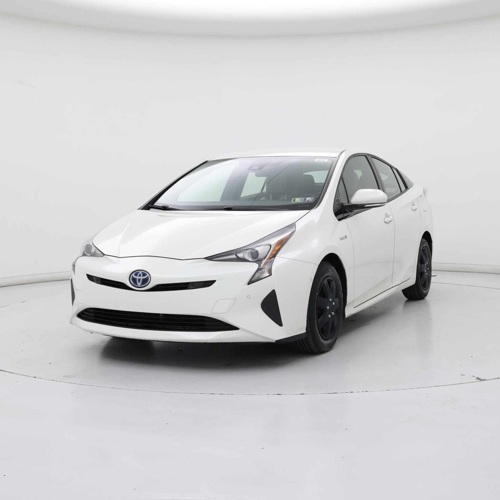 Thumbnail: 2018 Toyota Prius - 4