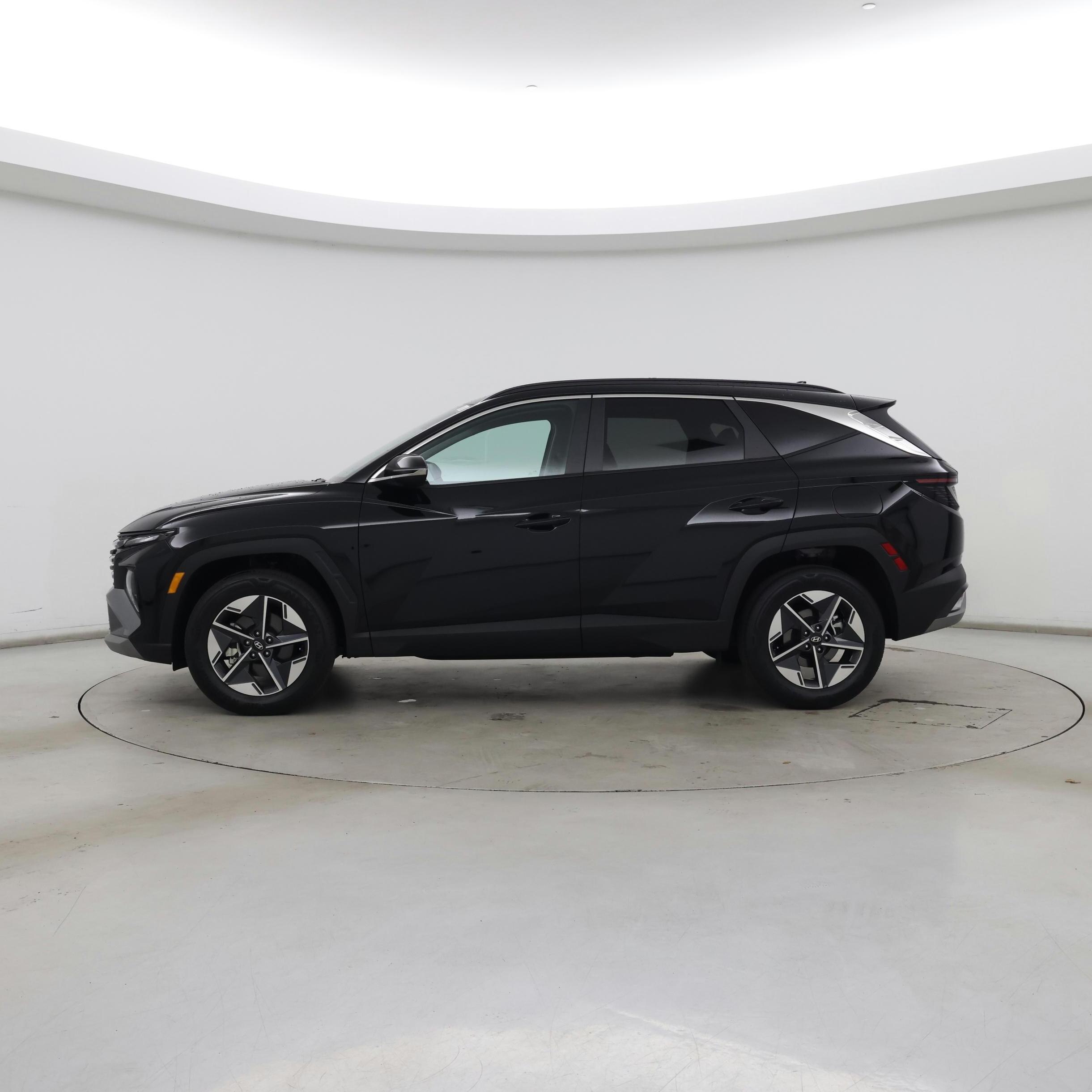 Thumbnail: 2025 Hyundai Tucson - 3