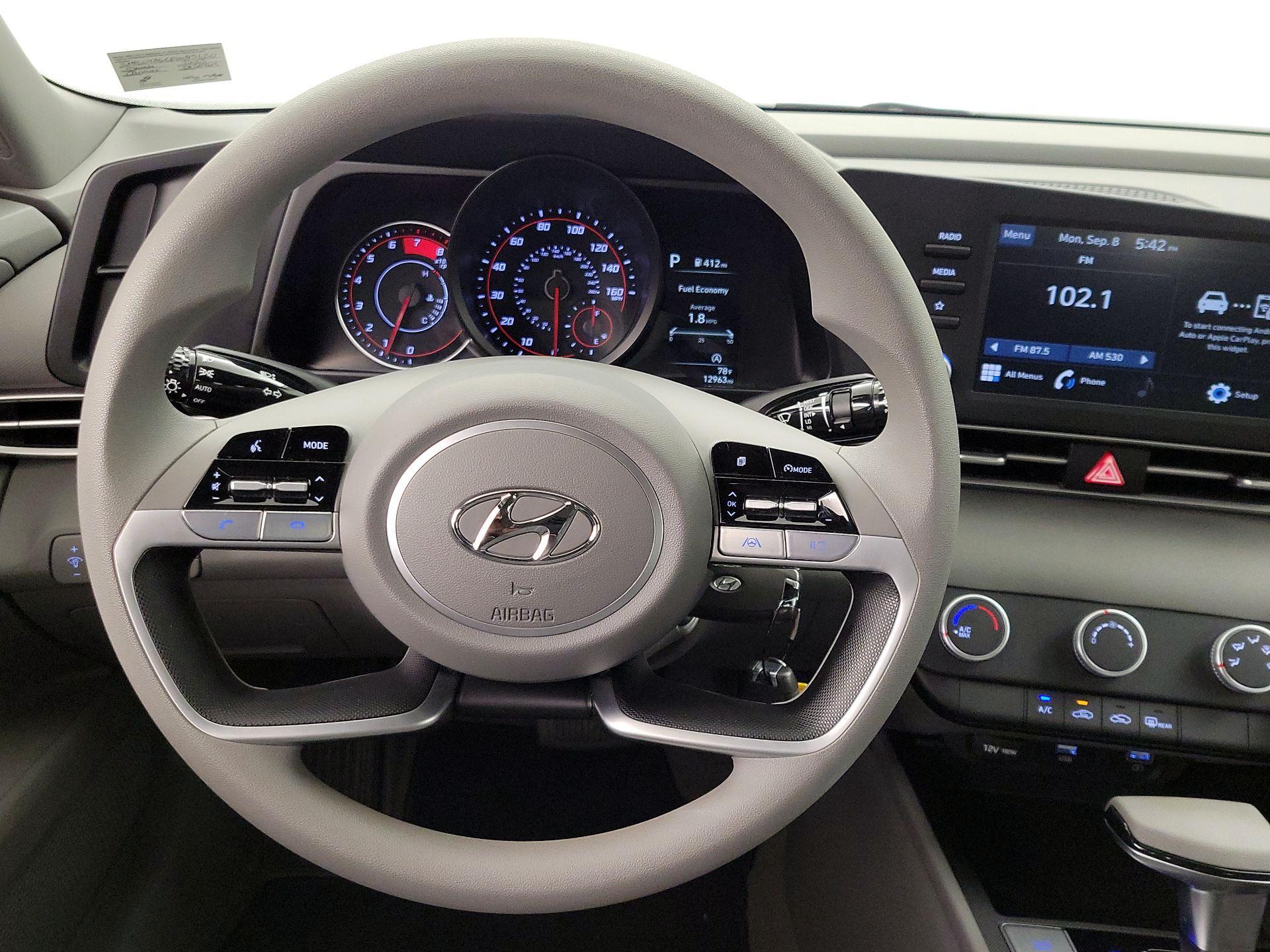 Thumbnail: 2023 Hyundai Elantra - 10