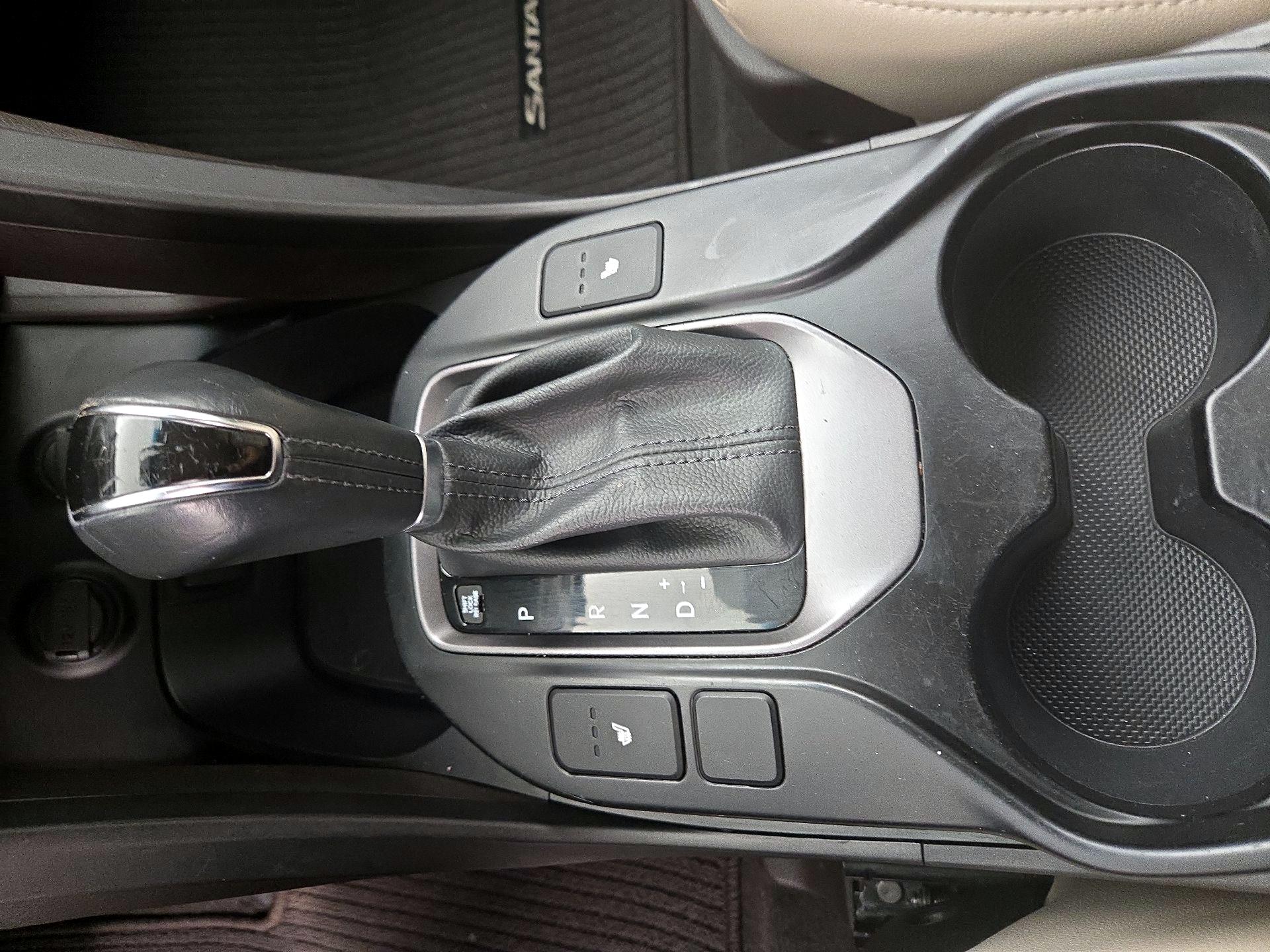 Thumbnail: 2014 Hyundai Santa Fe - 17