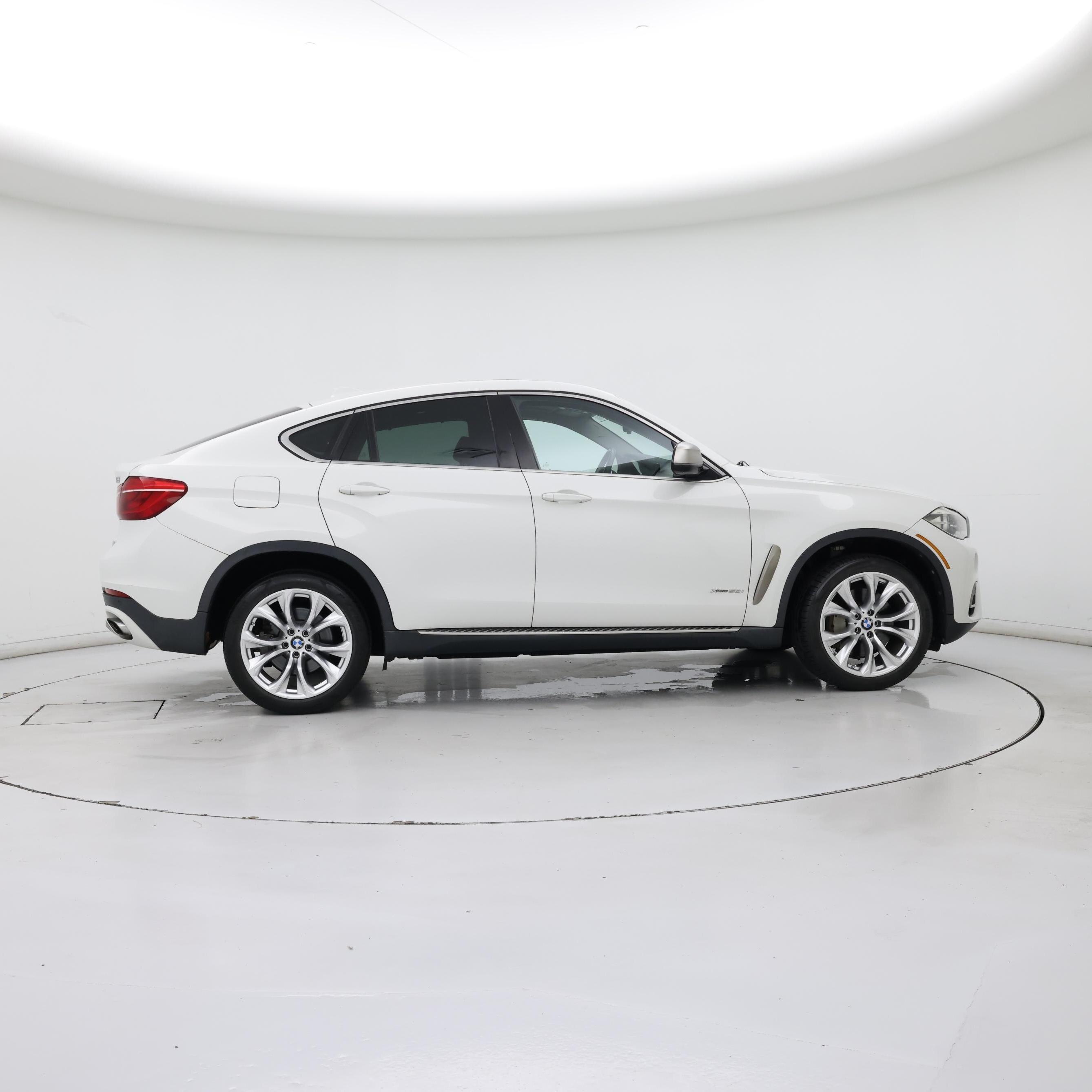 Thumbnail: 2015 BMW X6 - 7
