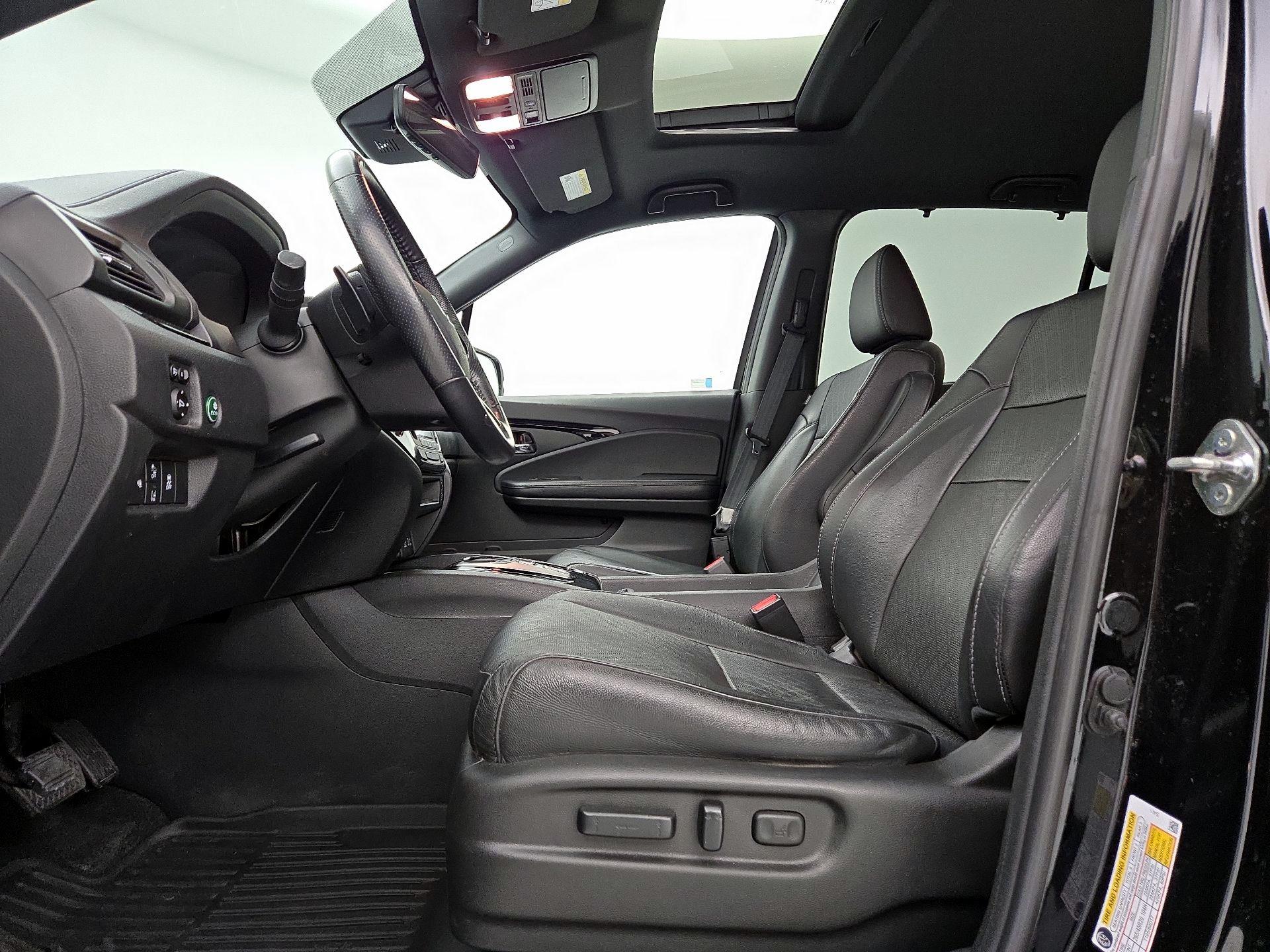 Thumbnail: 2019 Honda Passport - 11