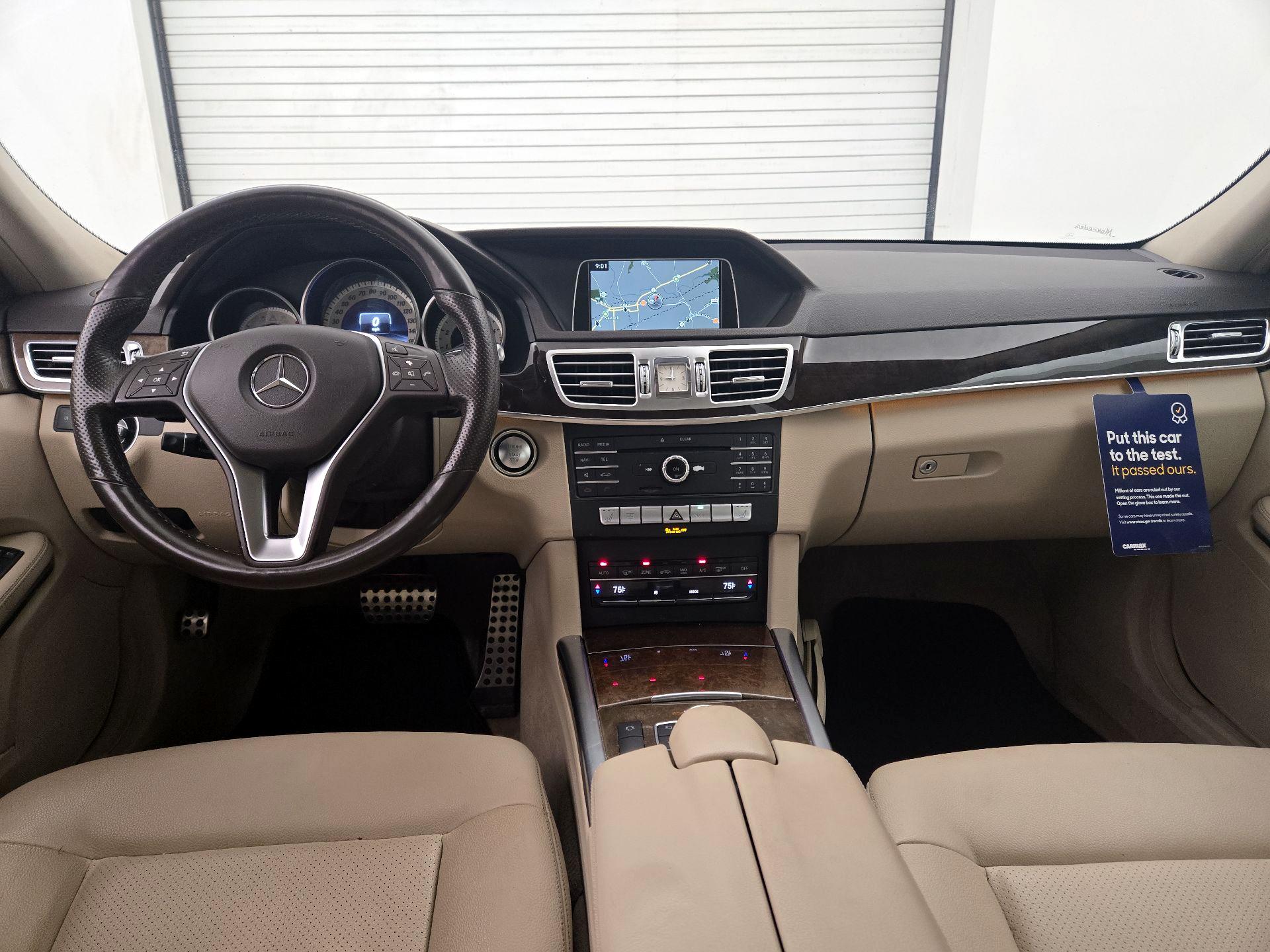 Thumbnail: 2016 Mercedes-Benz E-Class - 9
