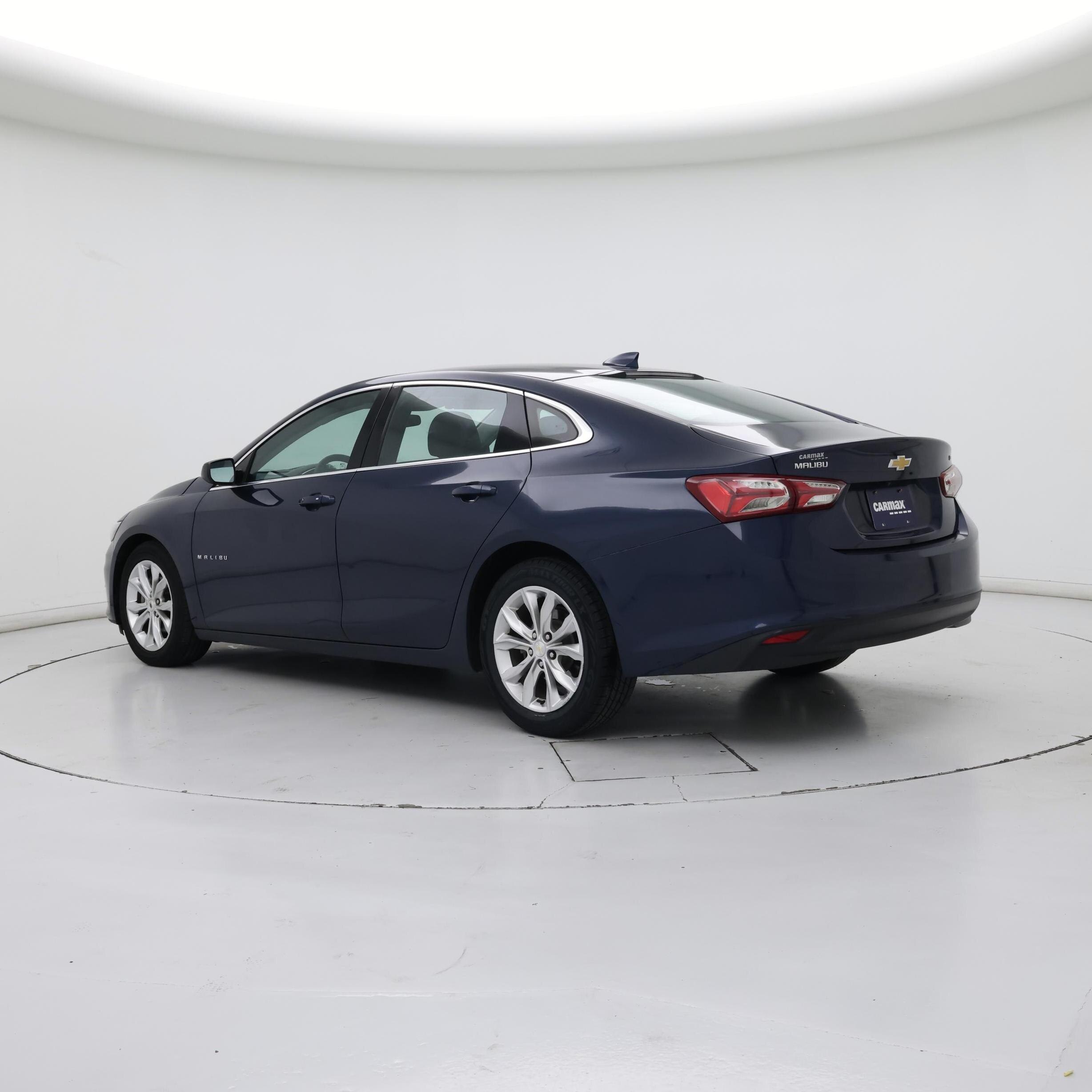 Thumbnail: 2021 Chevrolet Malibu - 2