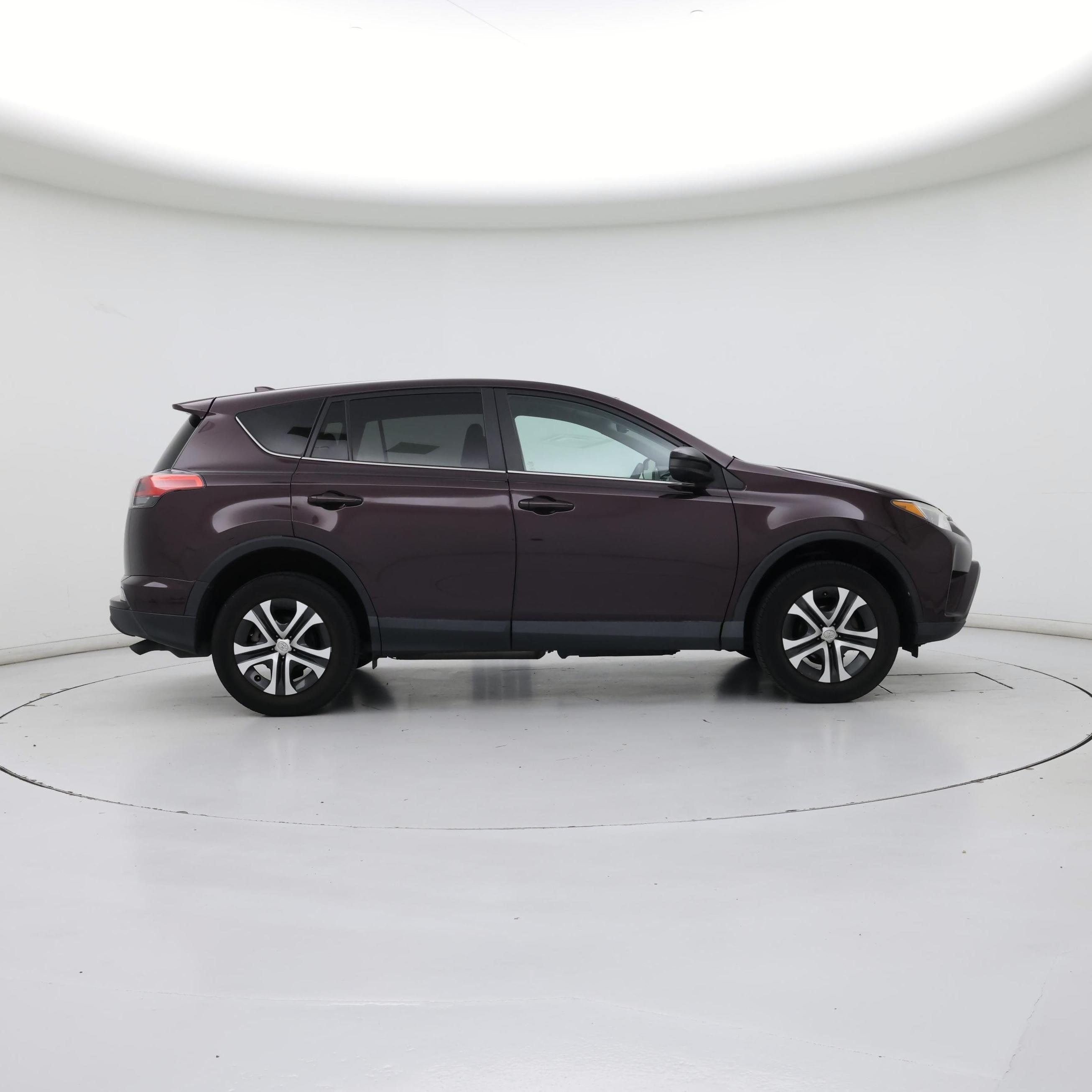 Thumbnail: 2018 Toyota RAV4 - 7