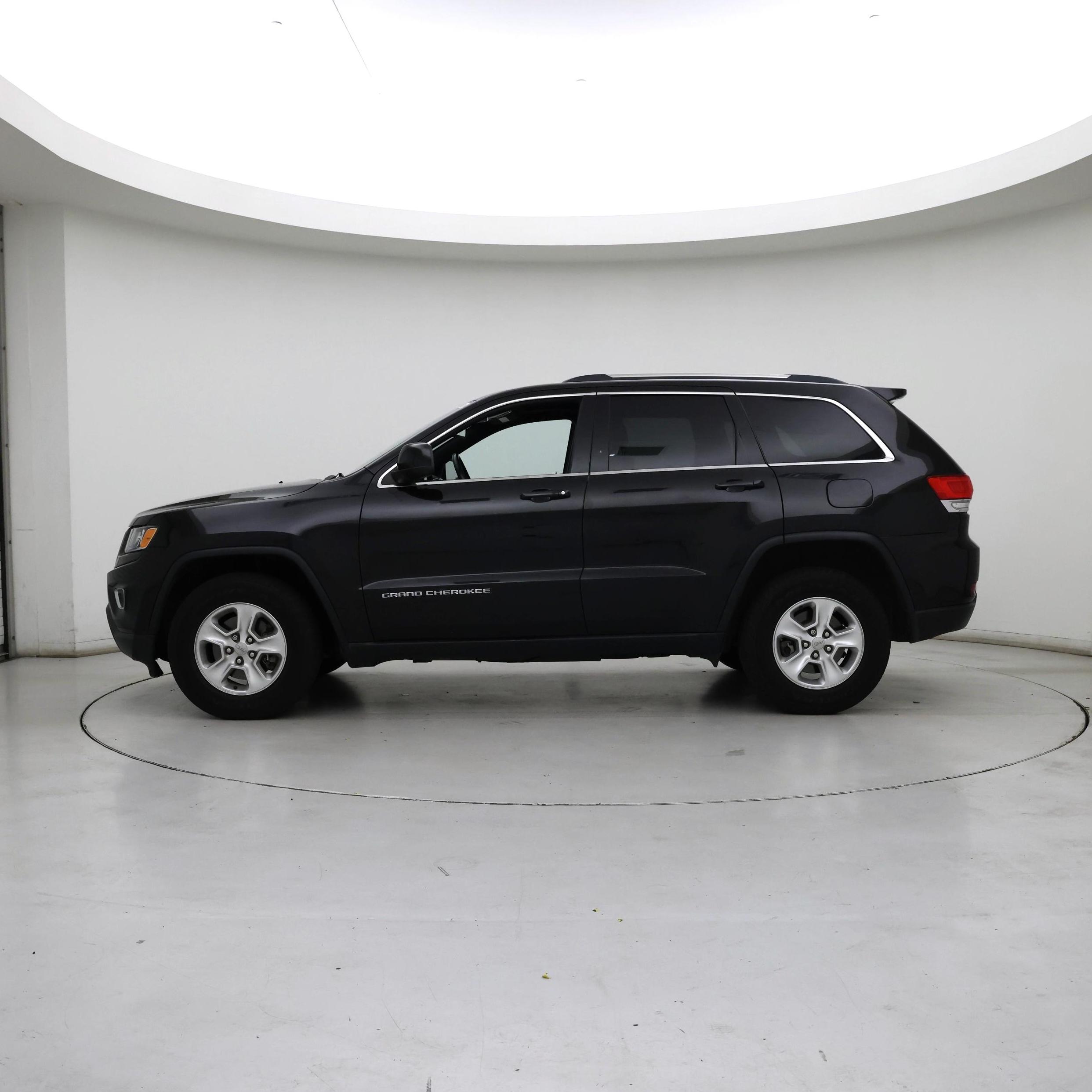 Thumbnail: 2015 Jeep Grand Cherokee - 3