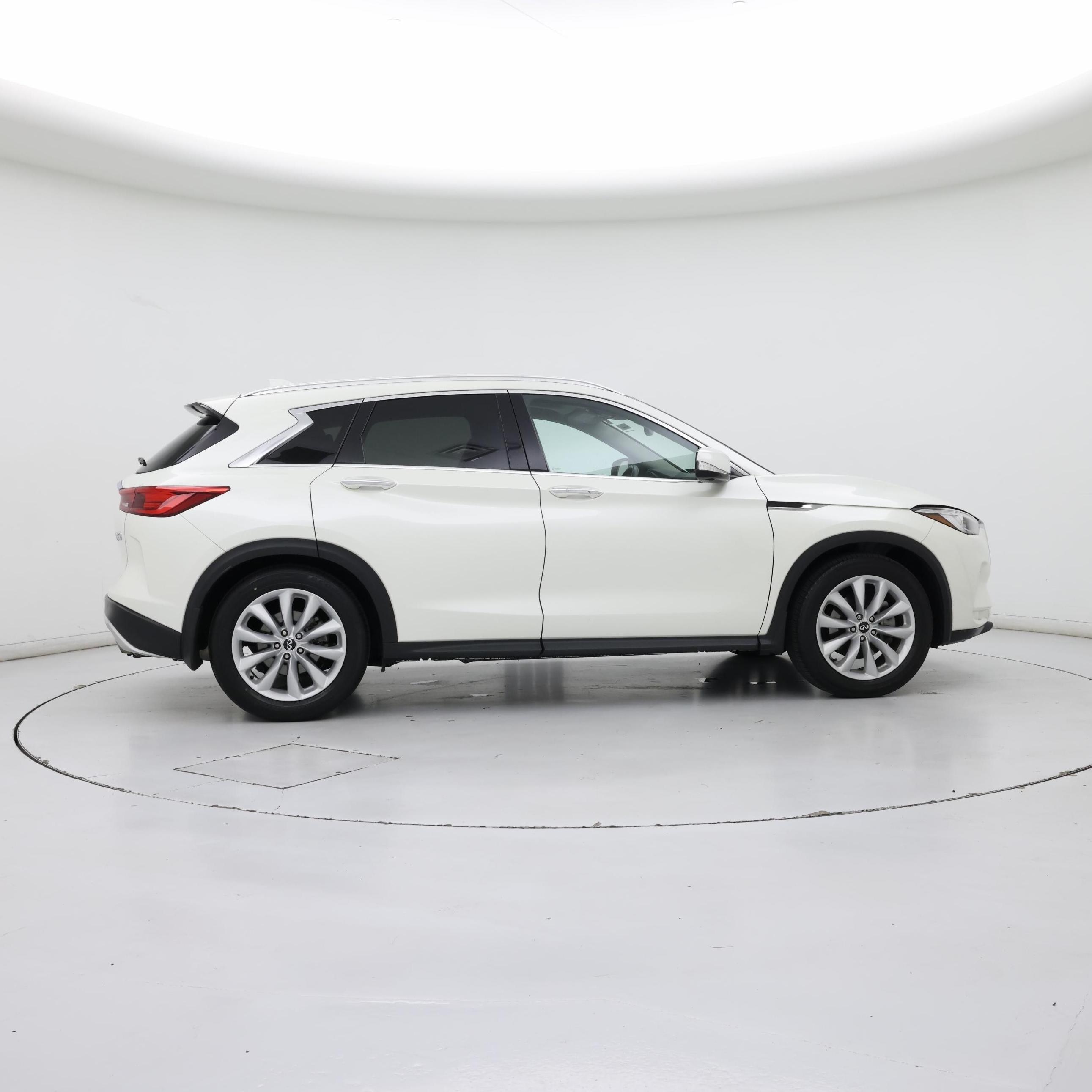 Thumbnail: 2019 INFINITI QX50 - 7