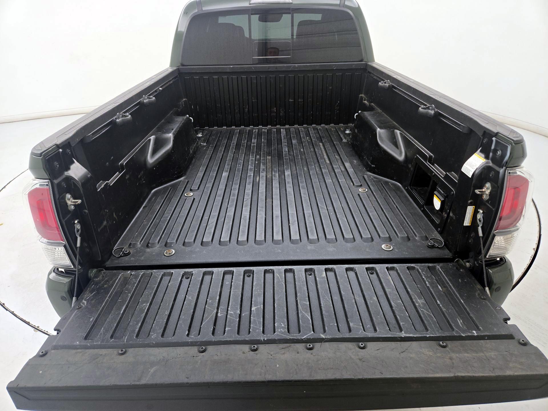 Thumbnail: 2021 Toyota Tacoma - 20