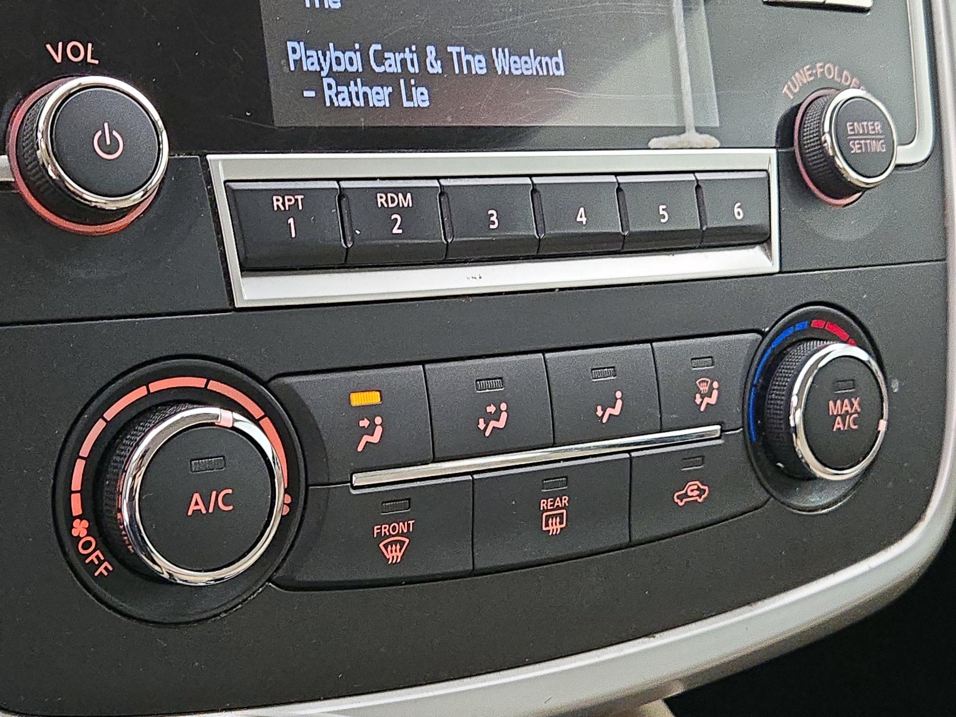 Thumbnail: 2016 Nissan Altima - 15