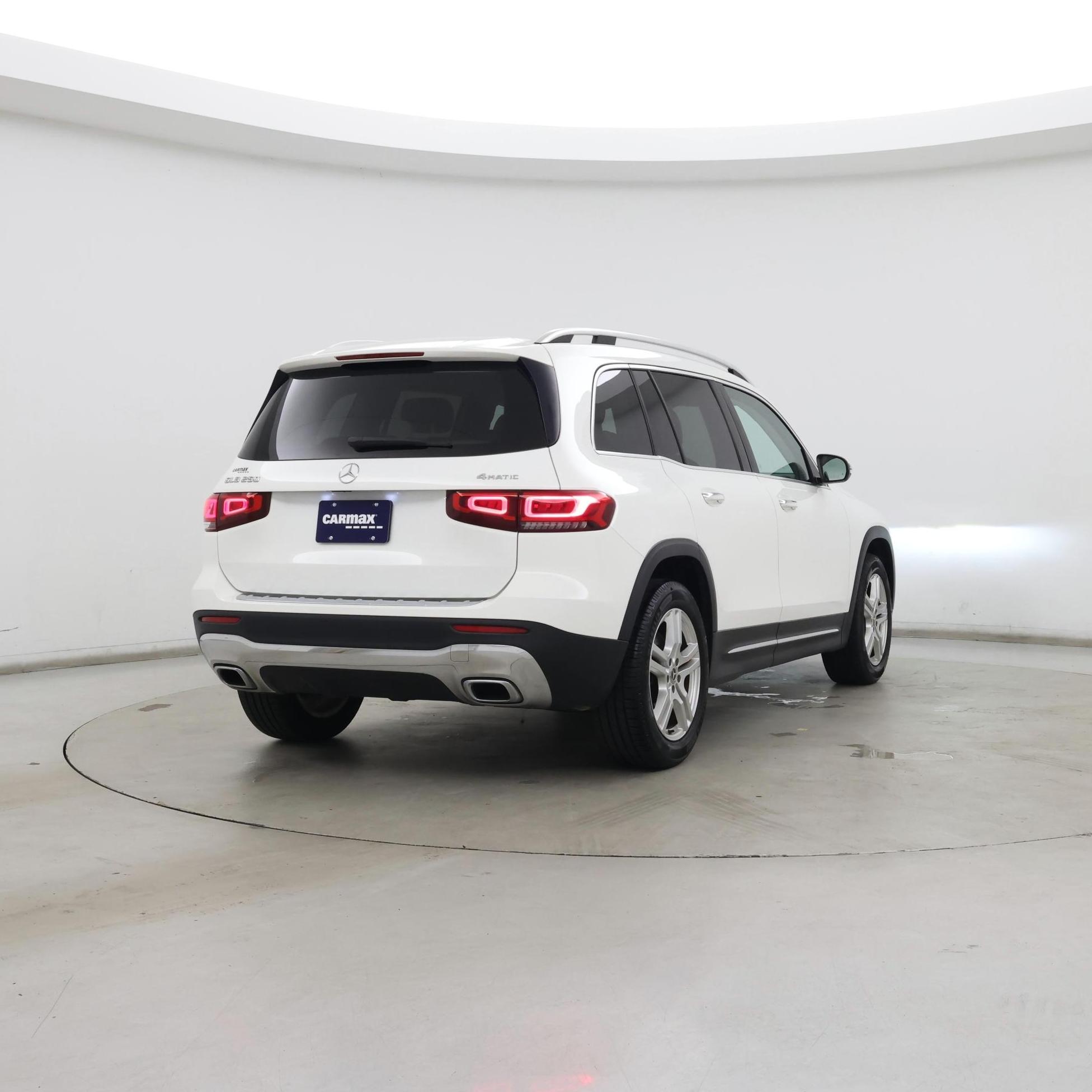 Thumbnail: 2021 Mercedes-Benz GLB - 8