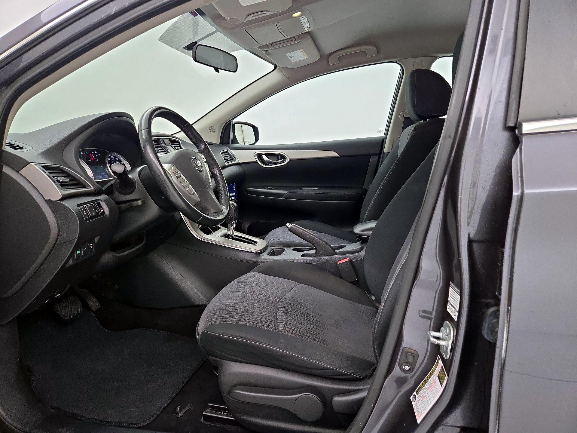 Thumbnail: 2015 Nissan Sentra - 11