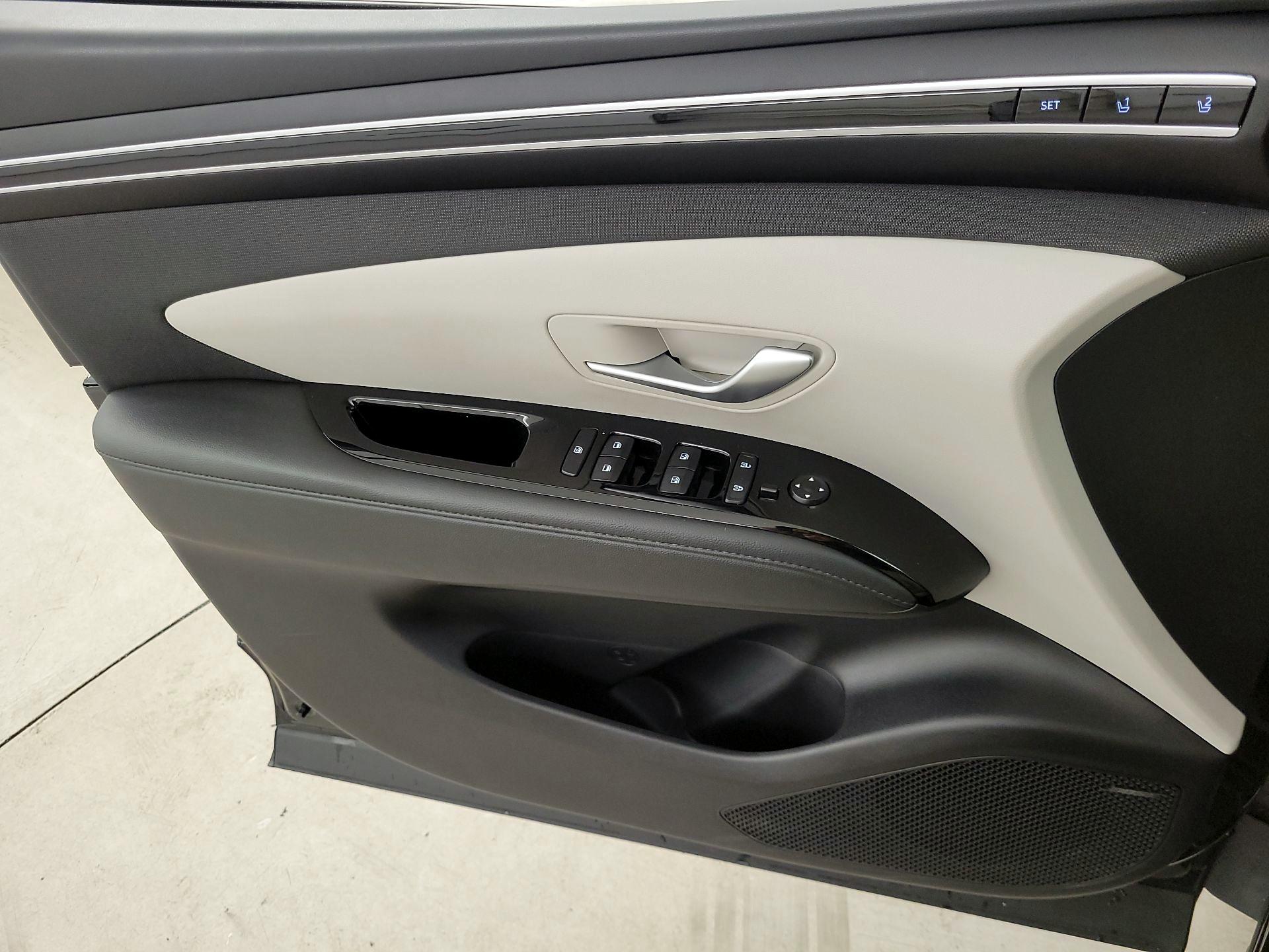Thumbnail: 2022 Hyundai Tucson - 12
