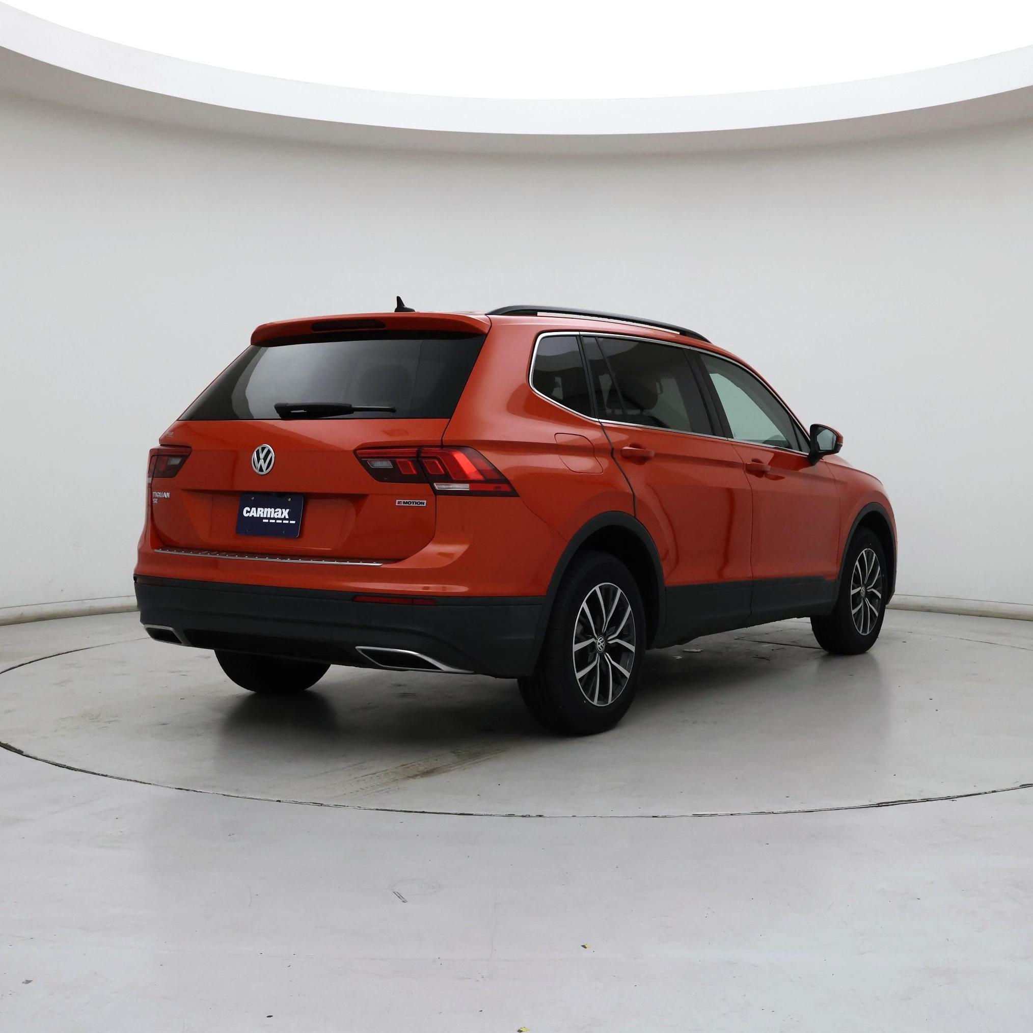 Thumbnail: 2019 Volkswagen Tiguan - 8