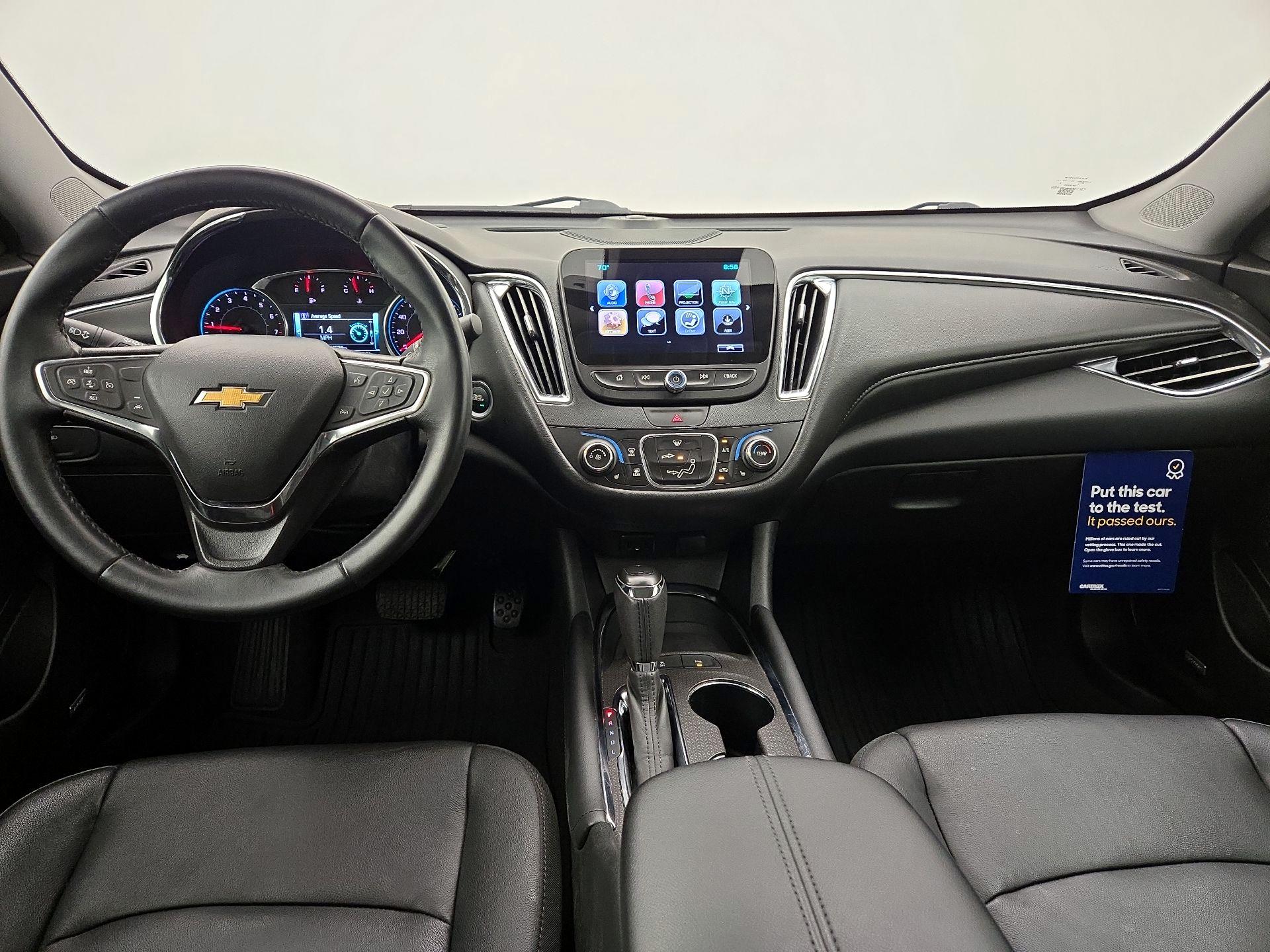 Thumbnail: 2018 Chevrolet Malibu - 9