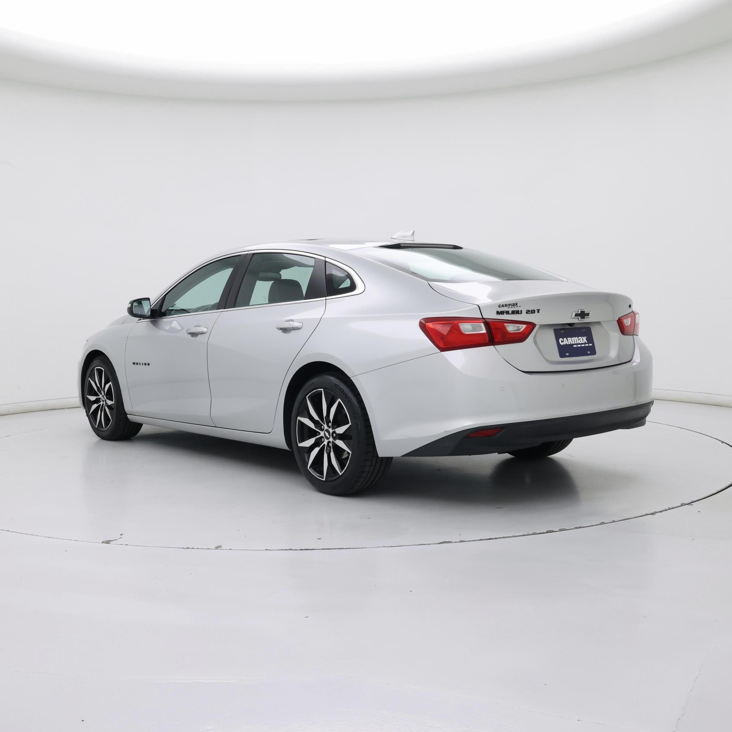 Thumbnail: 2018 Chevrolet Malibu - 2
