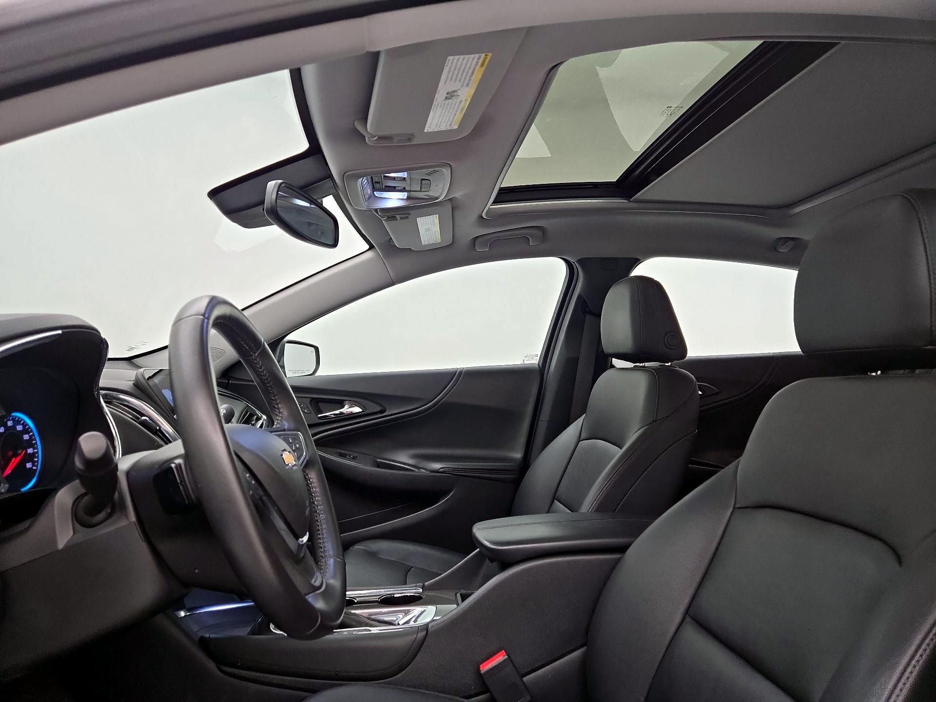 Thumbnail: 2018 Chevrolet Malibu - 19