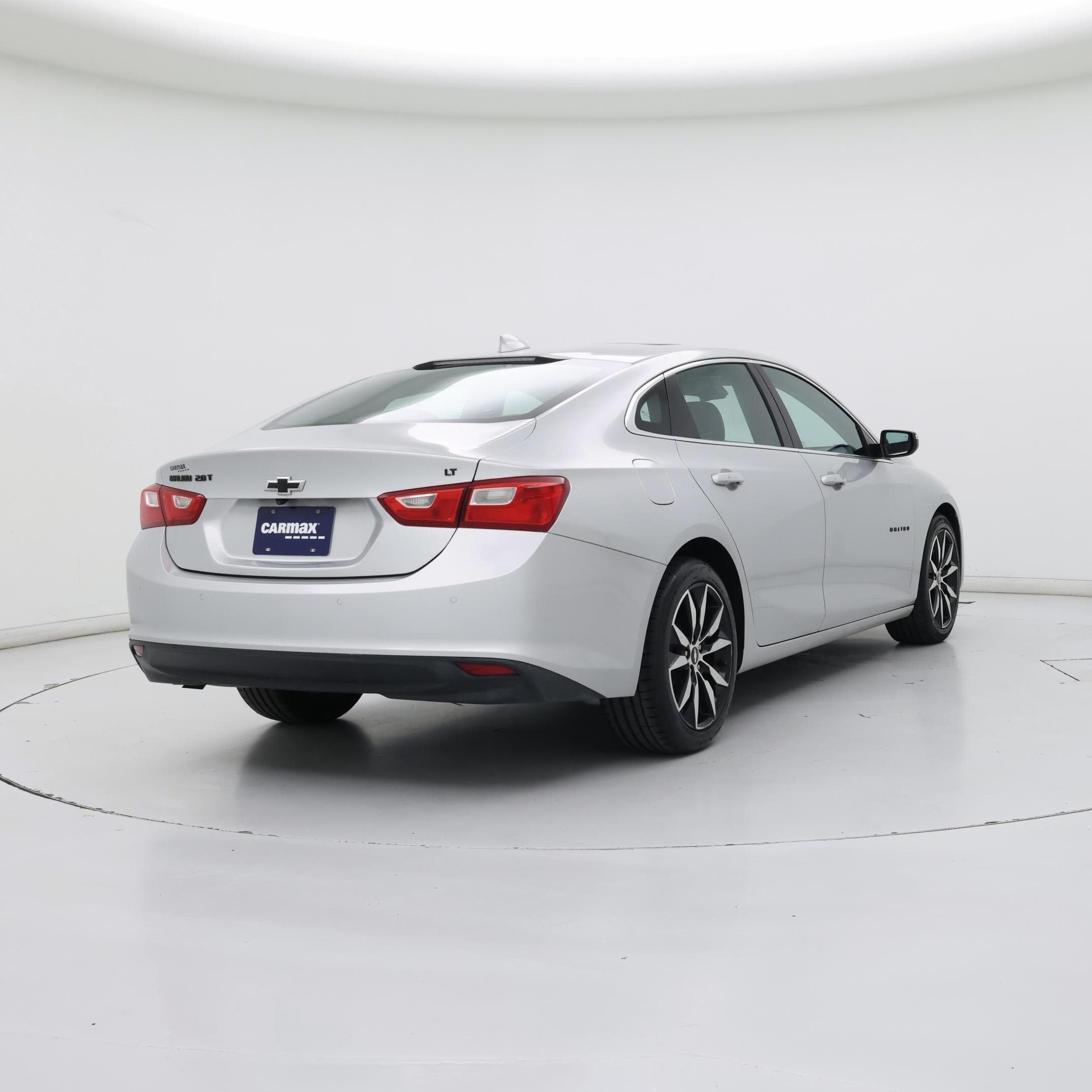 Thumbnail: 2018 Chevrolet Malibu - 8