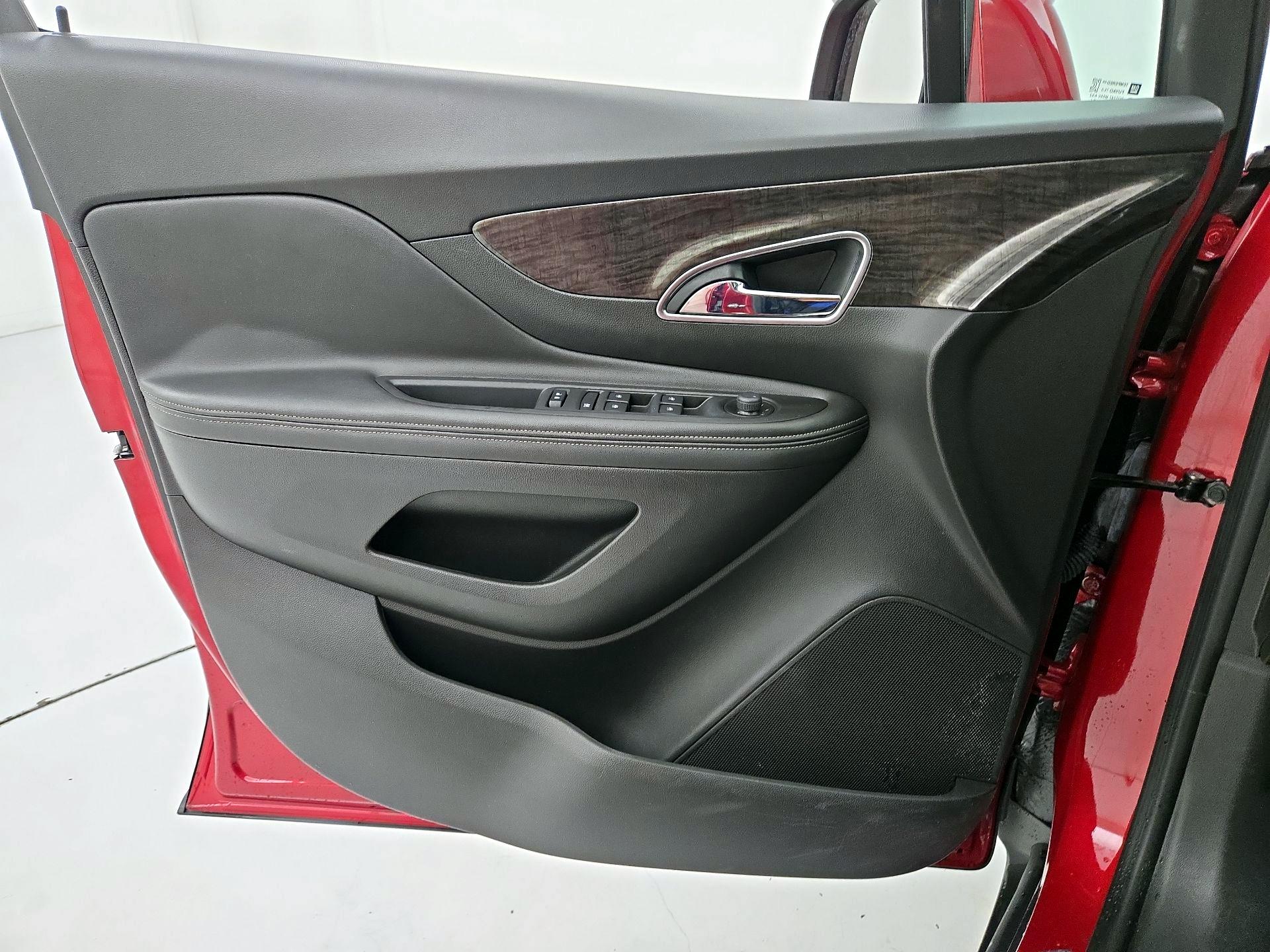 Thumbnail: 2015 Buick Encore - 12