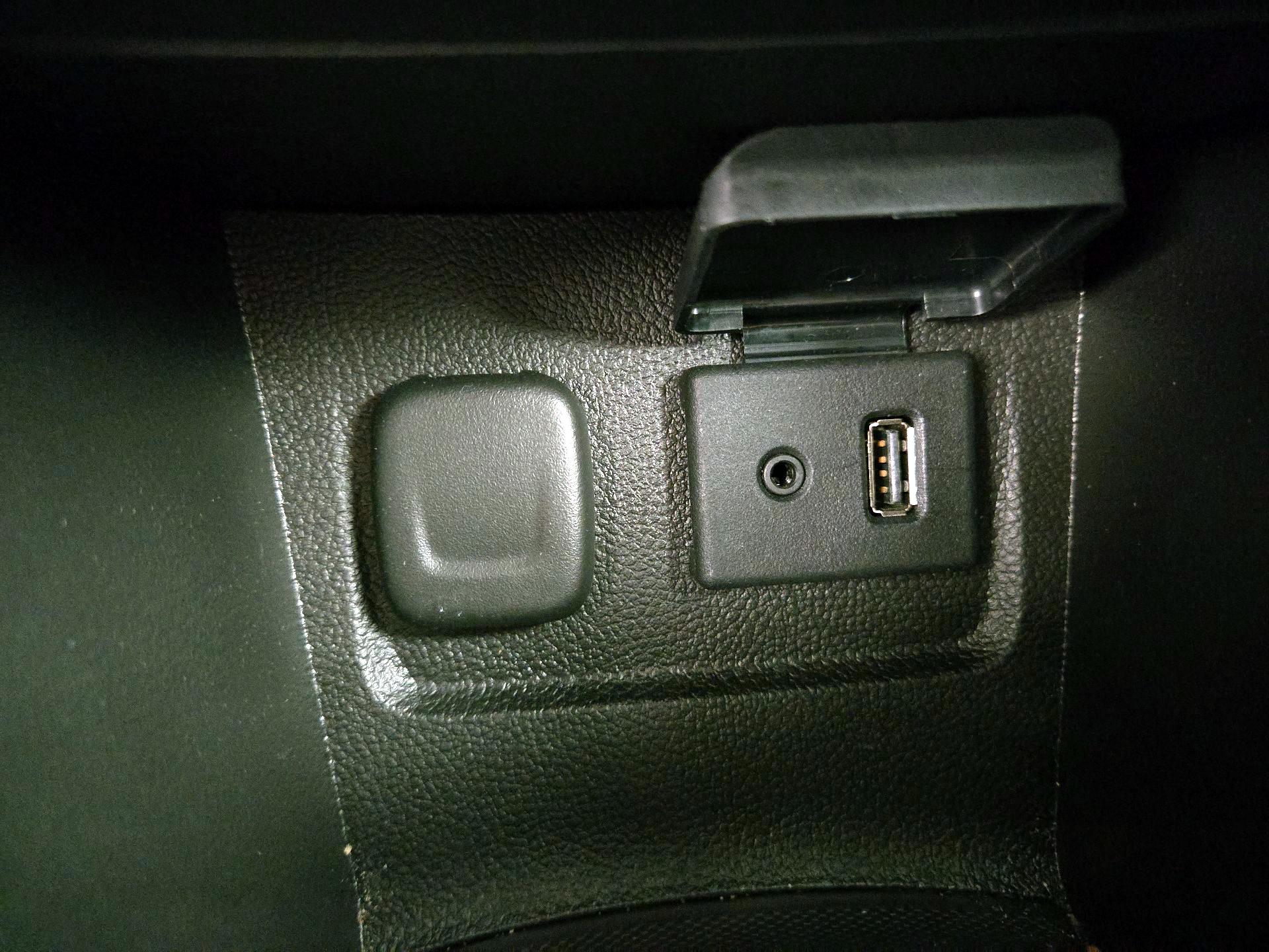 Thumbnail: 2015 Buick Encore - 19
