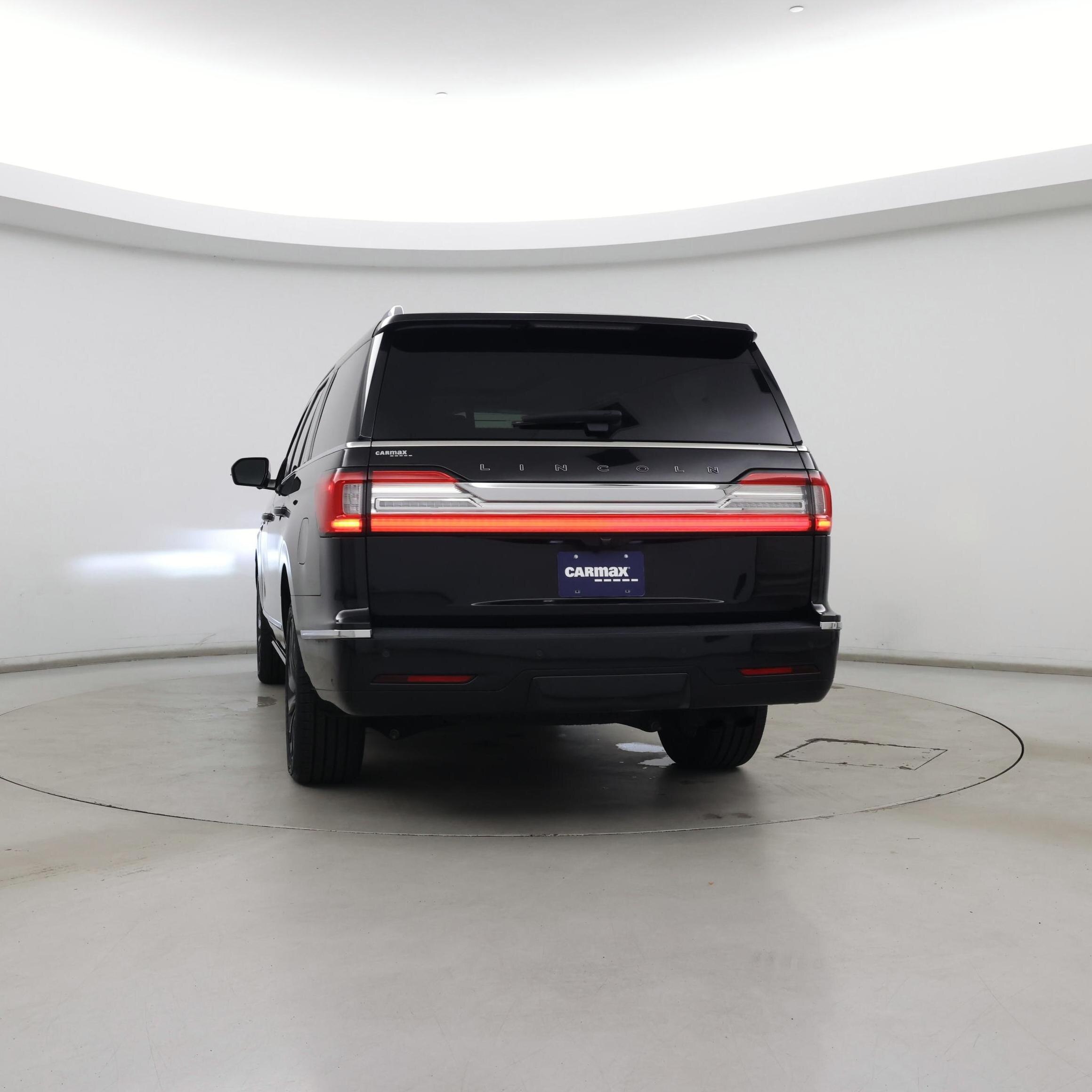 Thumbnail: 2021 Lincoln Navigator L - 6
