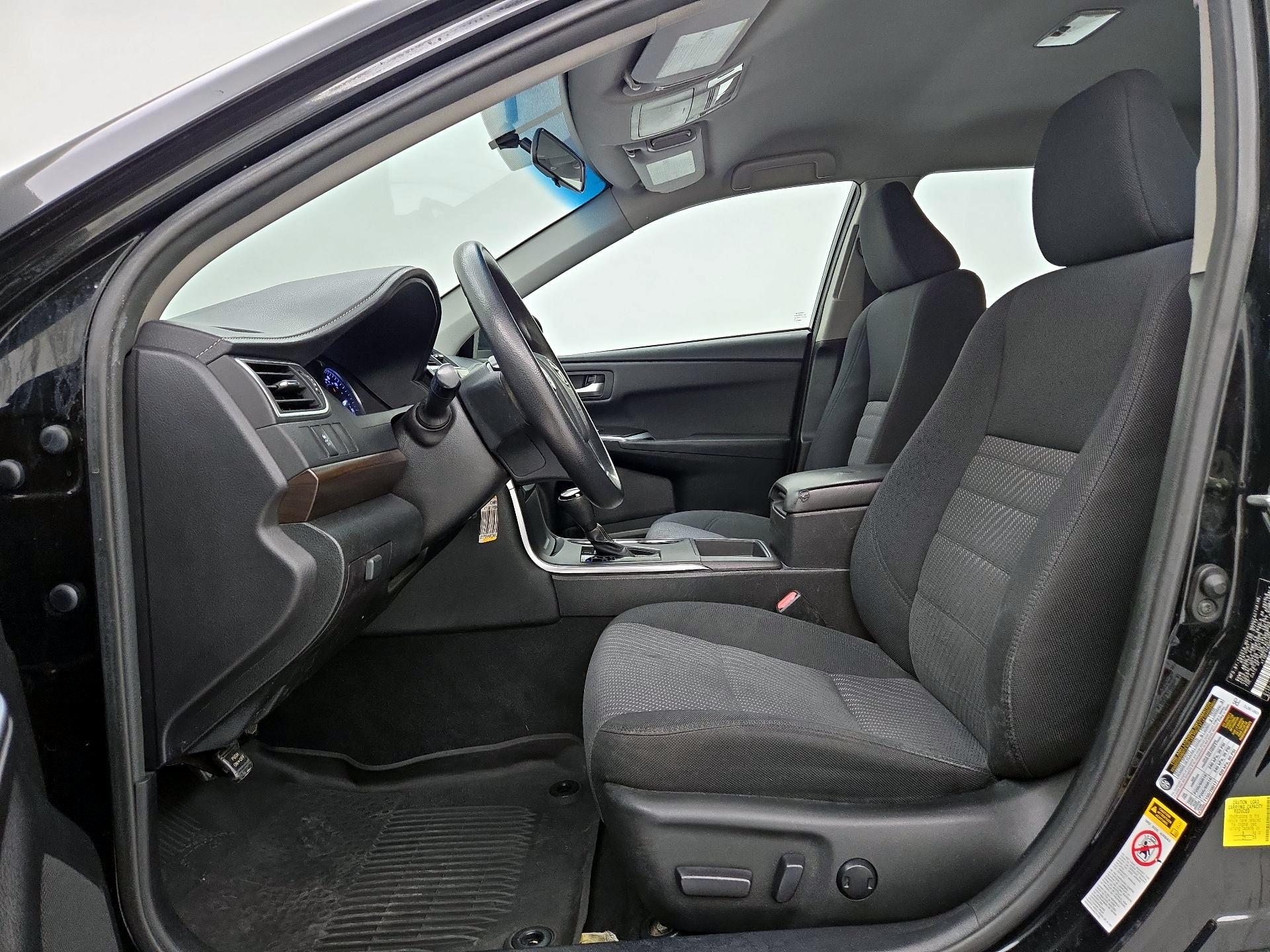 Thumbnail: 2017 Toyota Camry - 11
