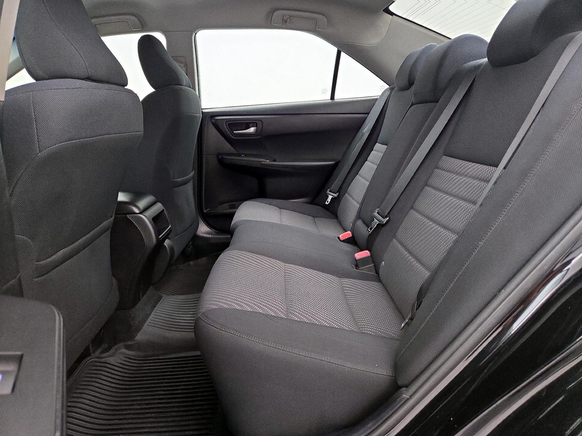 Thumbnail: 2017 Toyota Camry - 19