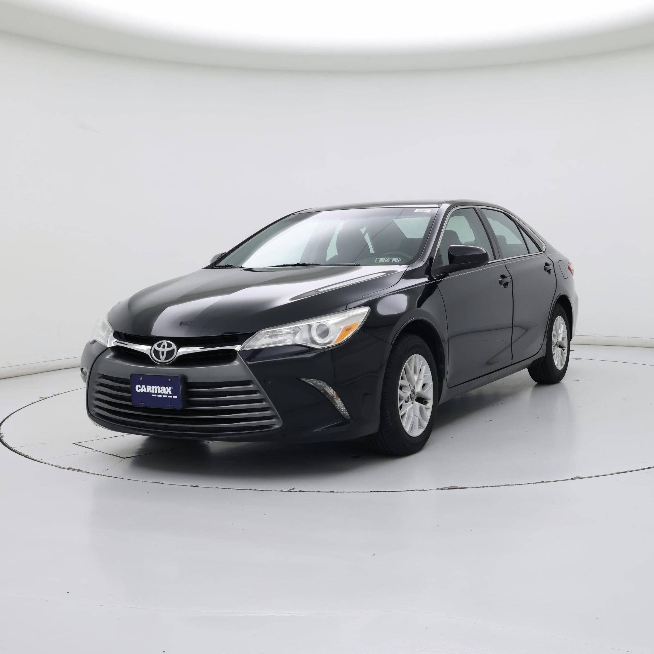 Thumbnail: 2017 Toyota Camry - 4