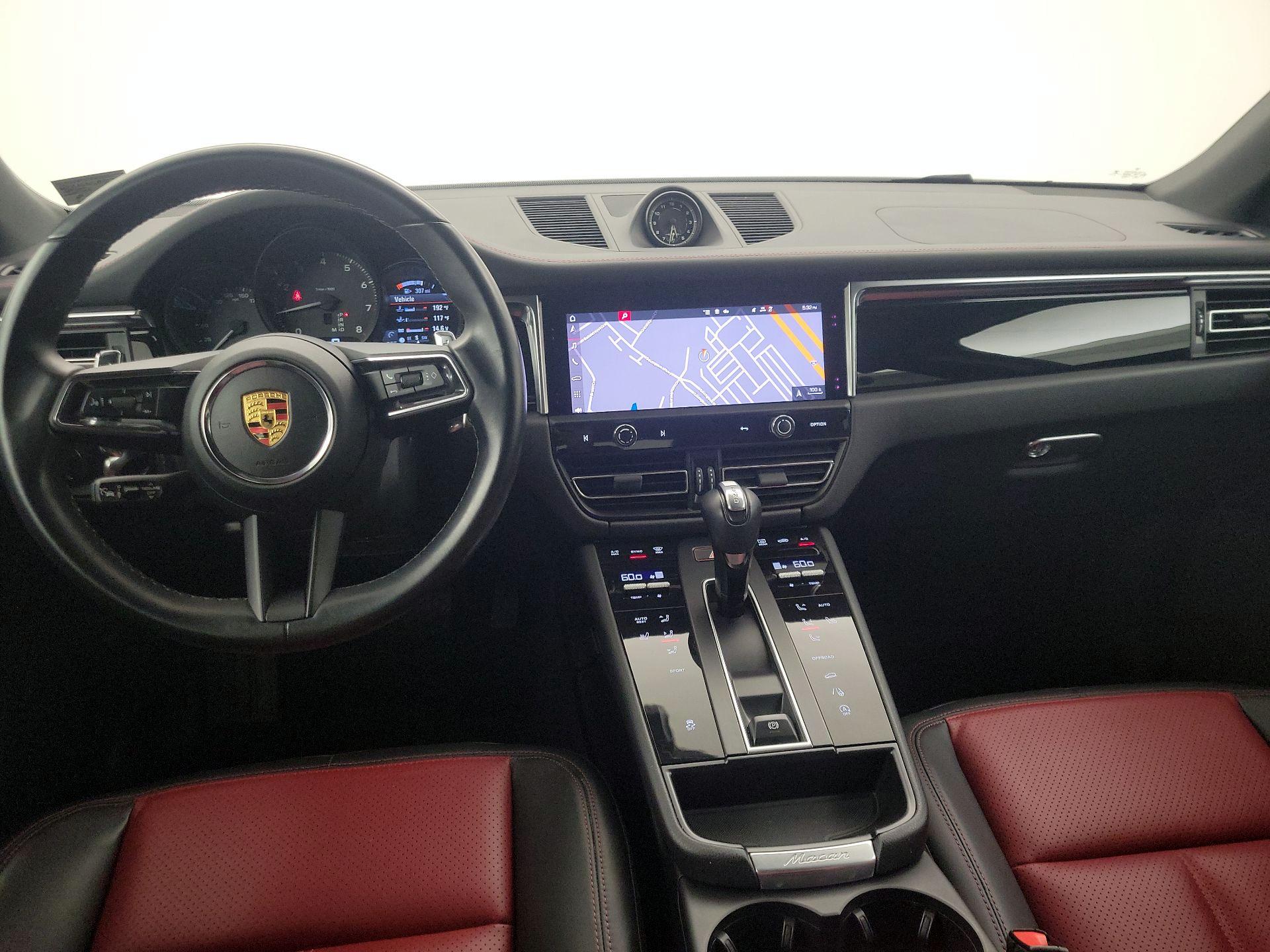 Thumbnail: 2023 Porsche Macan - 9