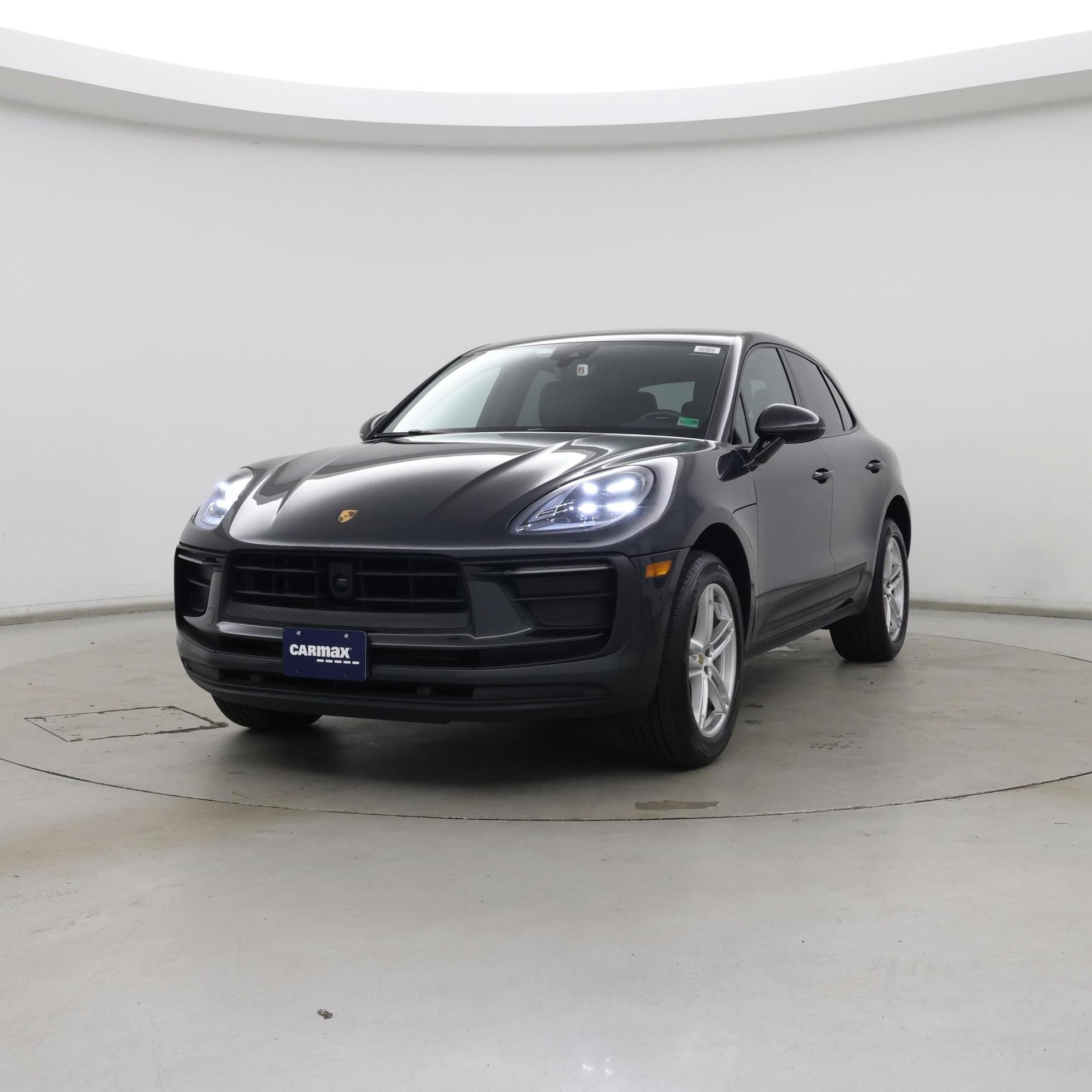 Thumbnail: 2023 Porsche Macan - 4
