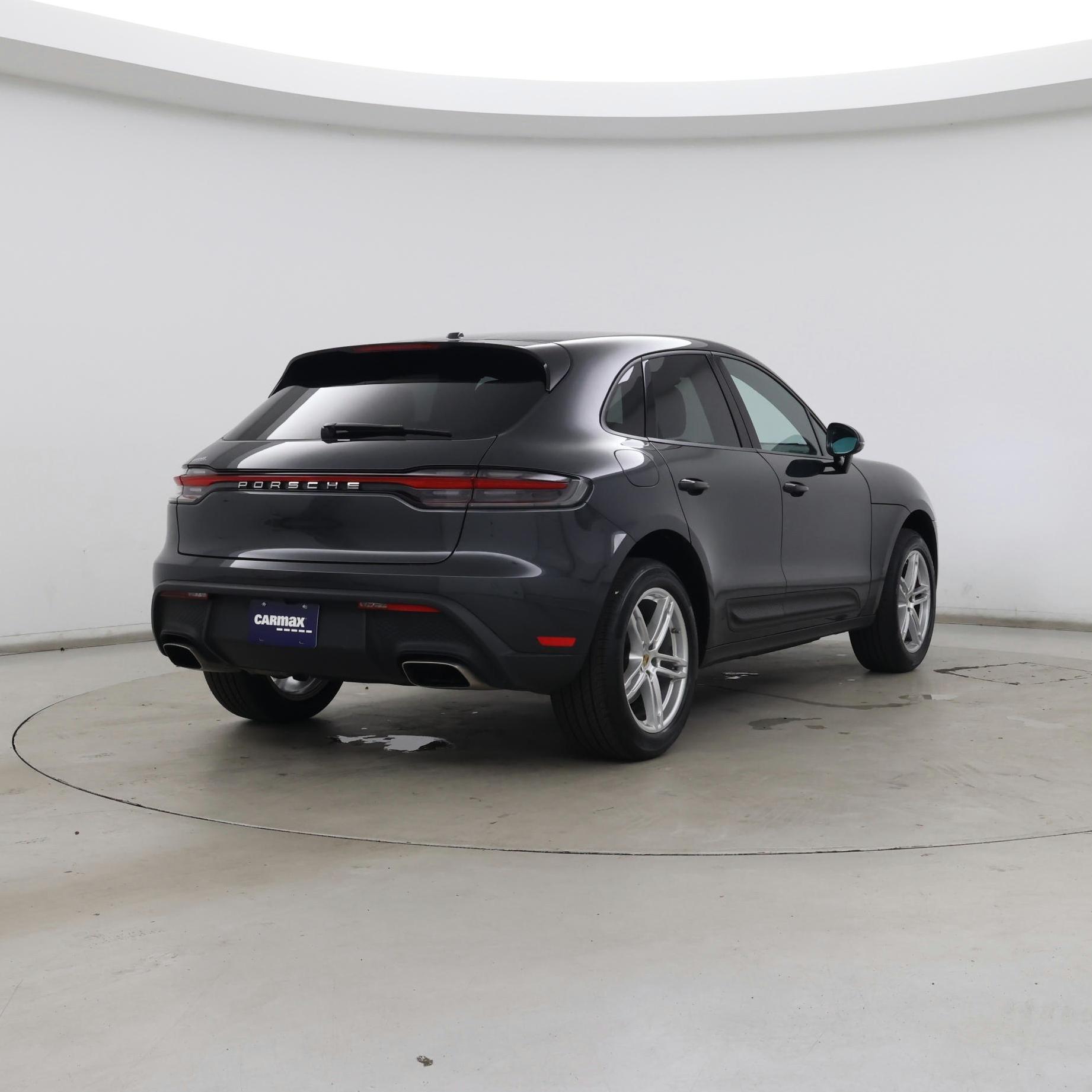 Thumbnail: 2023 Porsche Macan - 8