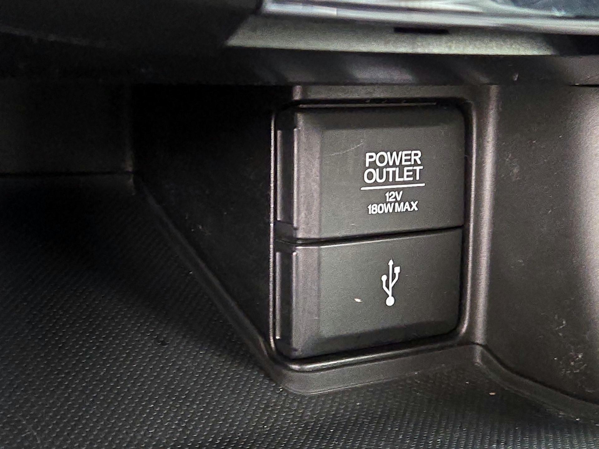 Thumbnail: 2015 Honda Accord - 17