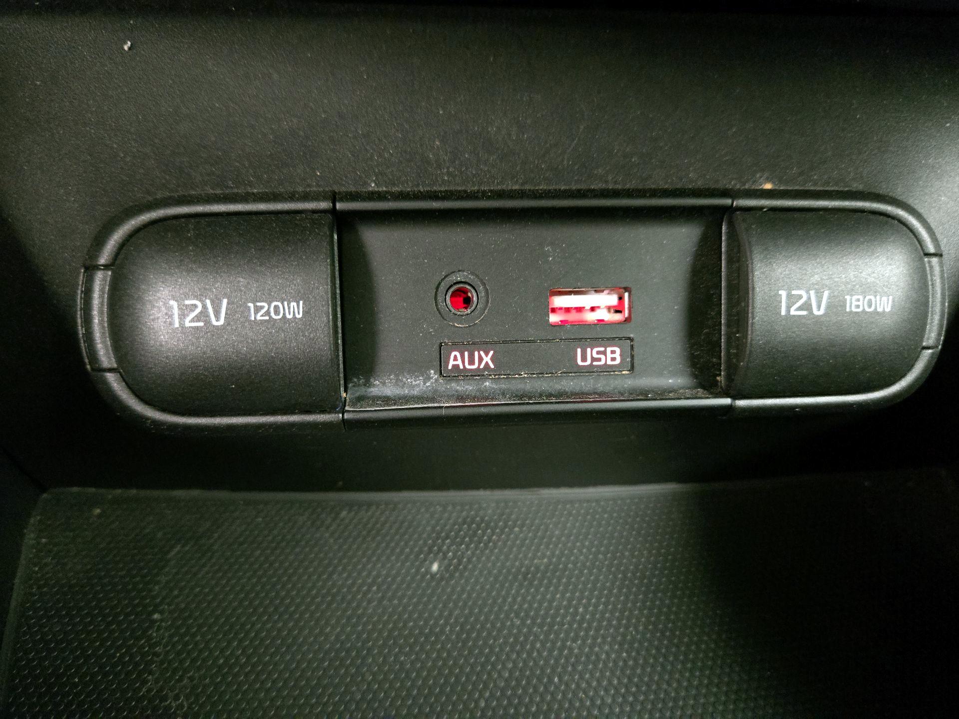 Thumbnail: 2016 Kia Soul - 17