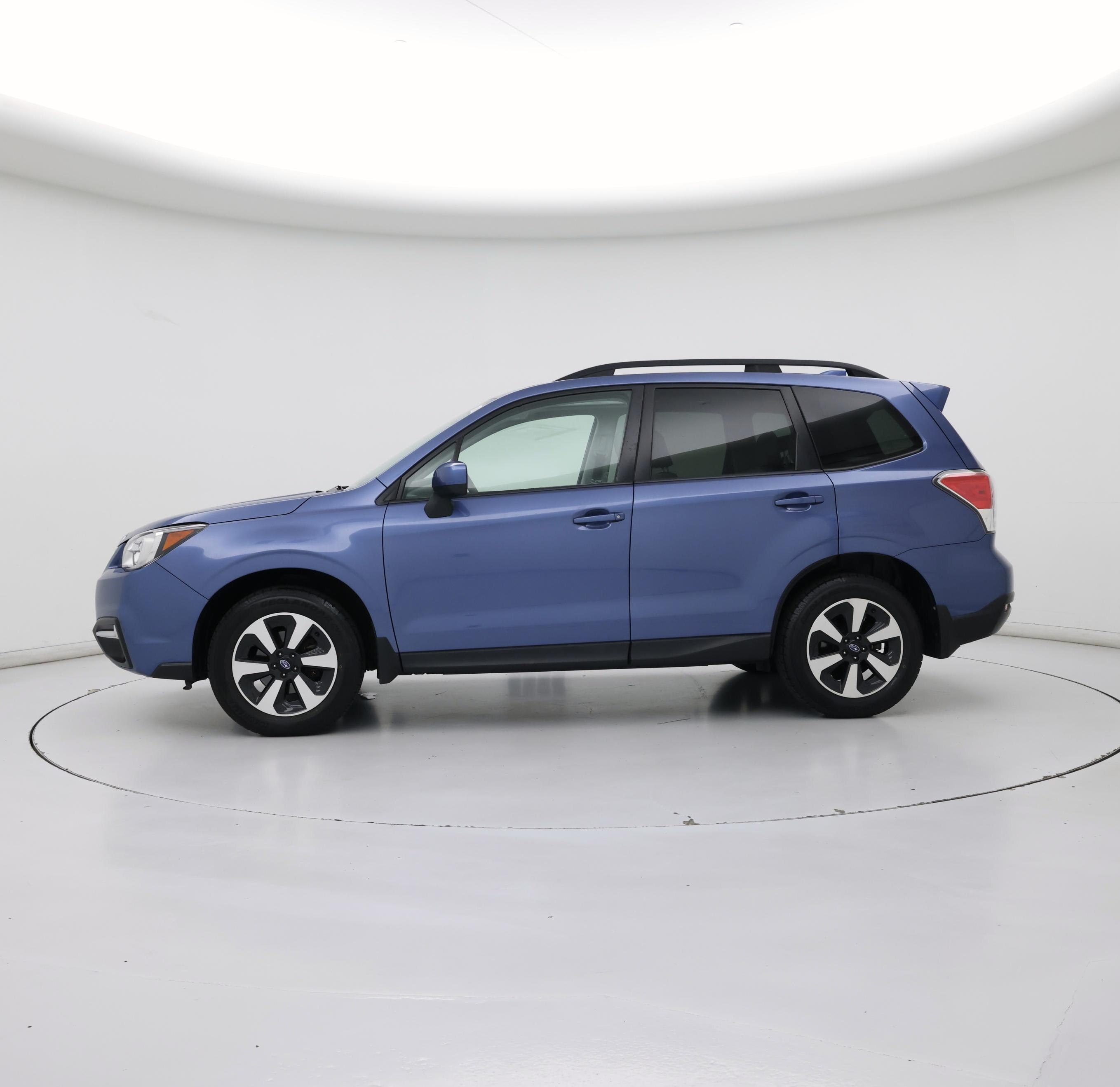 Thumbnail: 2018 Subaru Forester - 3