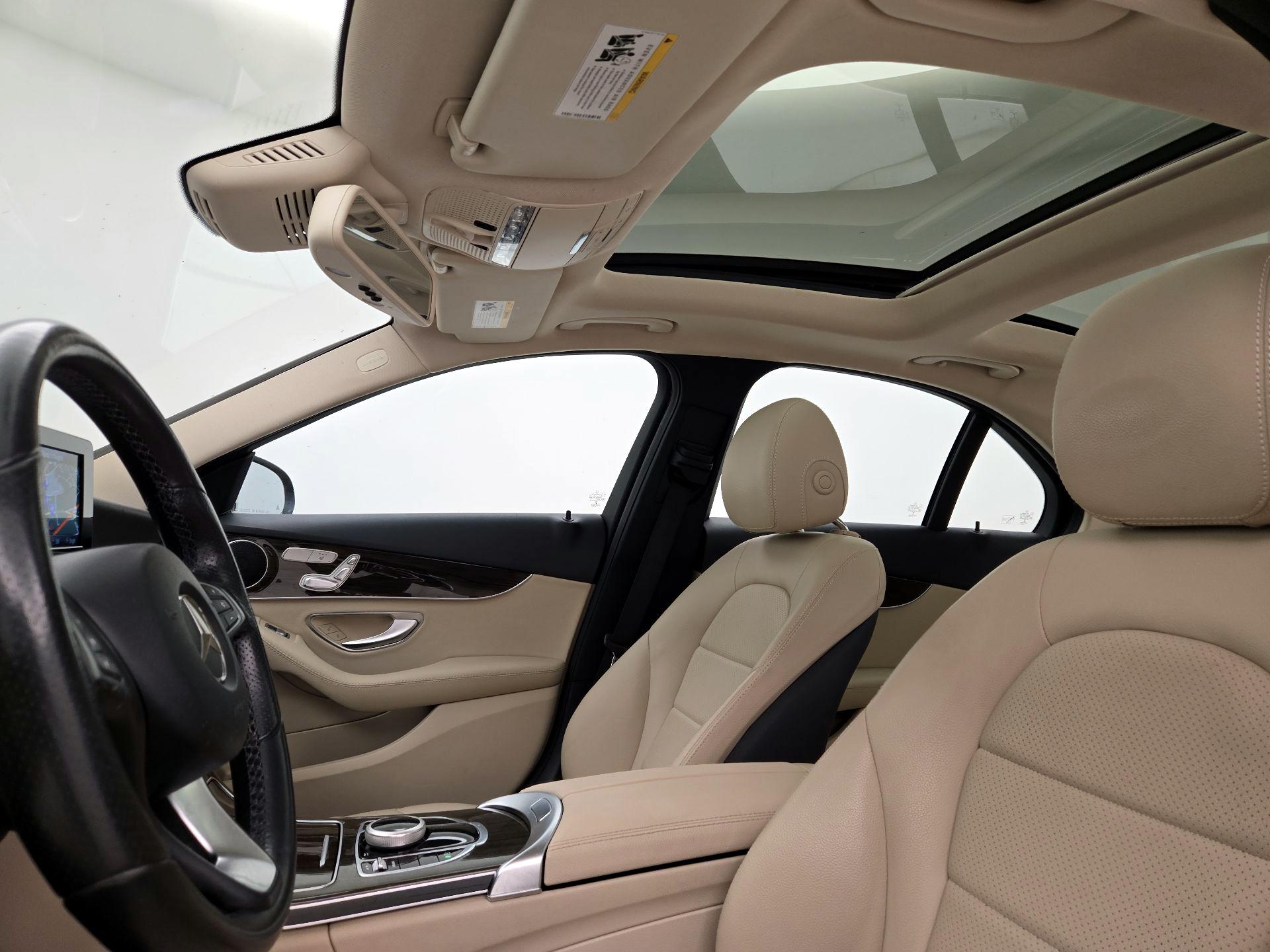 Thumbnail: 2017 Mercedes-Benz C-Class - 20