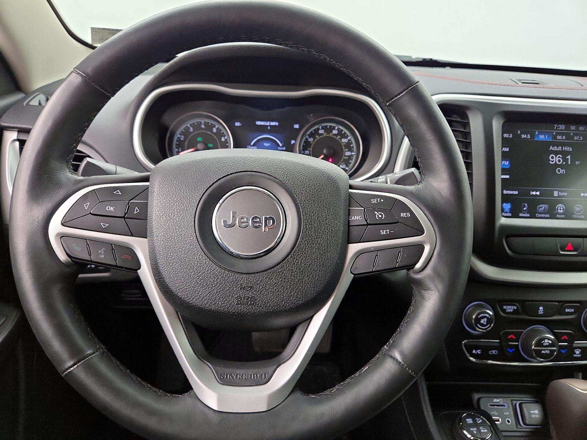 Thumbnail: 2014 Jeep Cherokee - 10