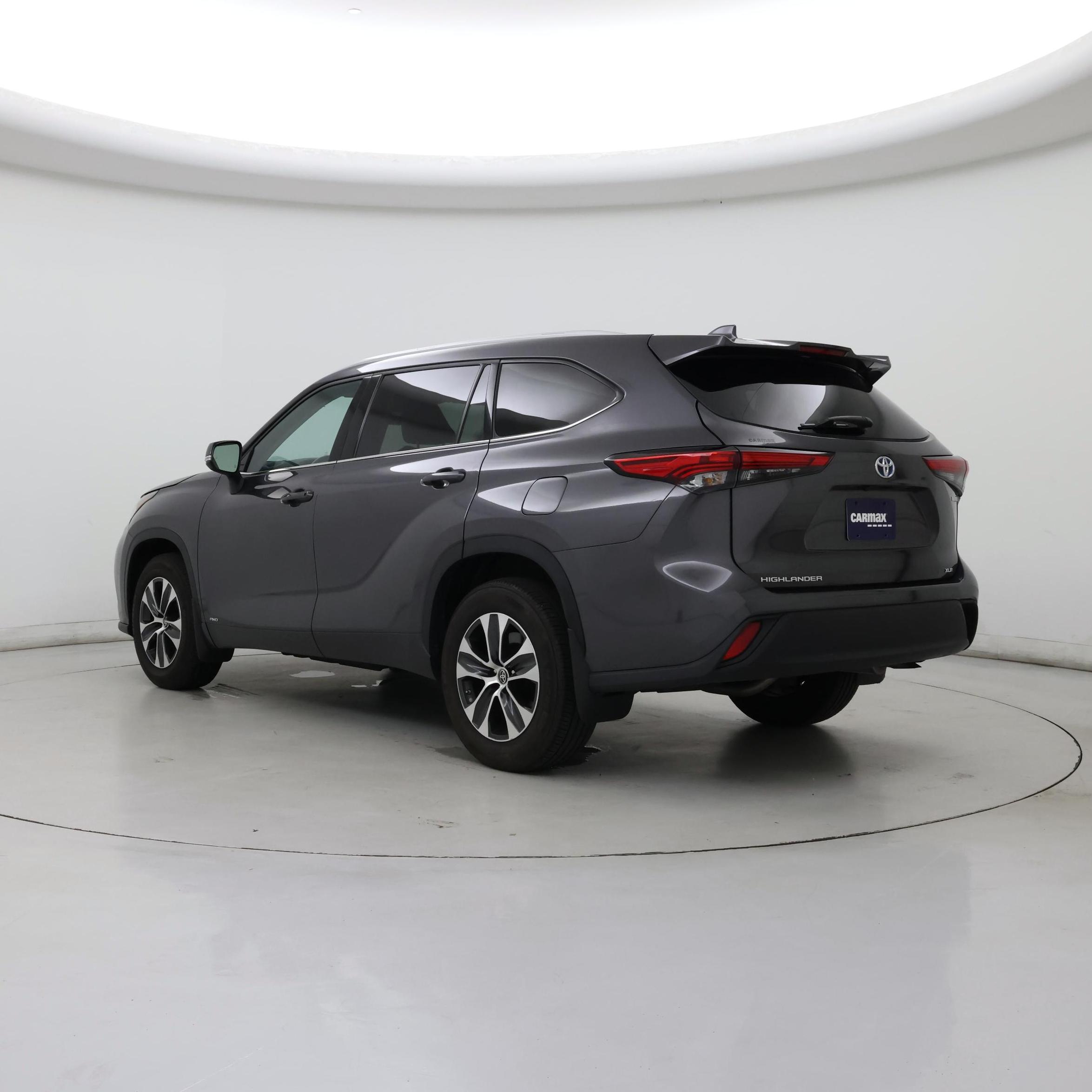 Thumbnail: 2022 Toyota Highlander - 2