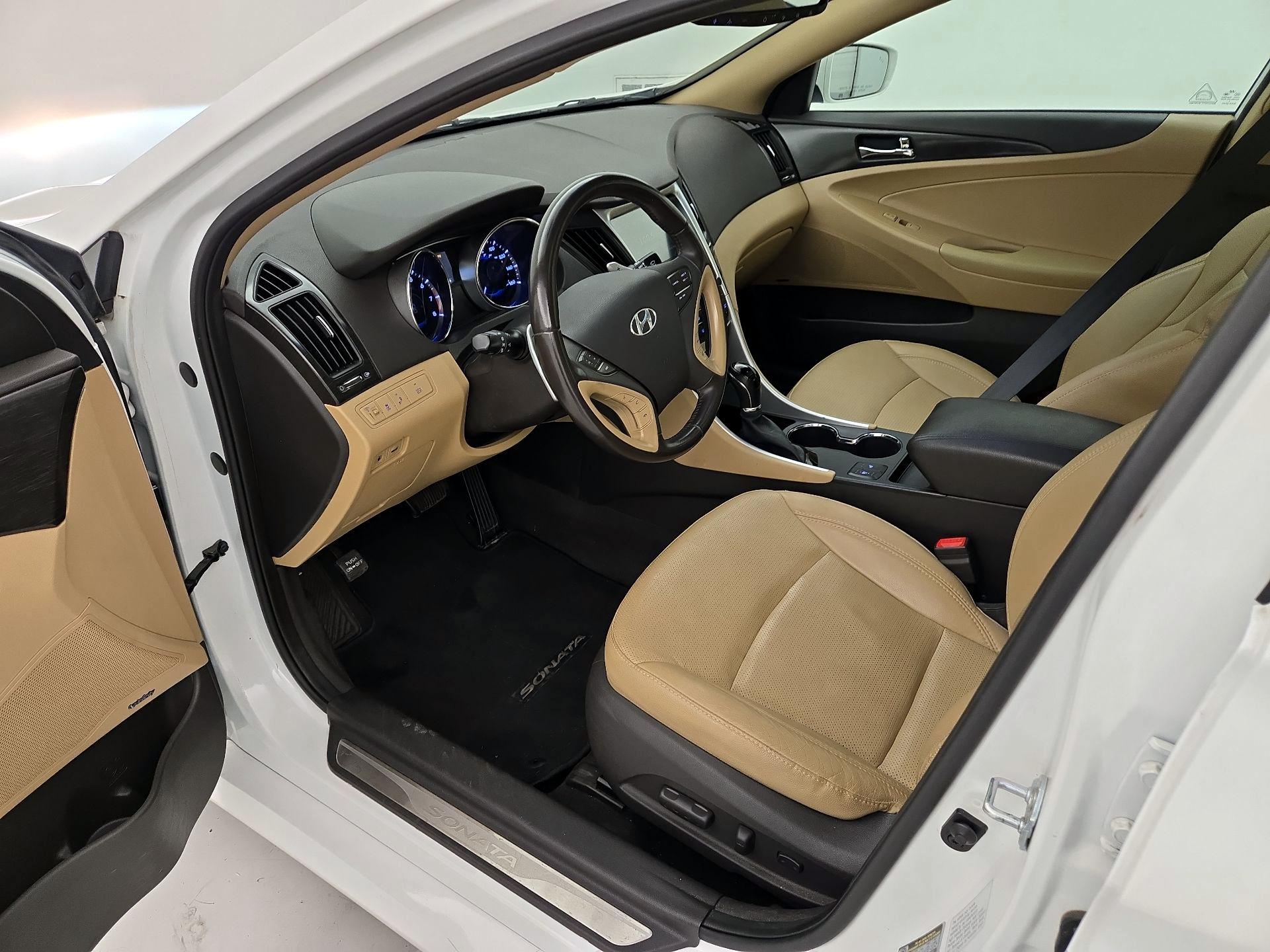 Thumbnail: 2014 Hyundai Sonata - 11