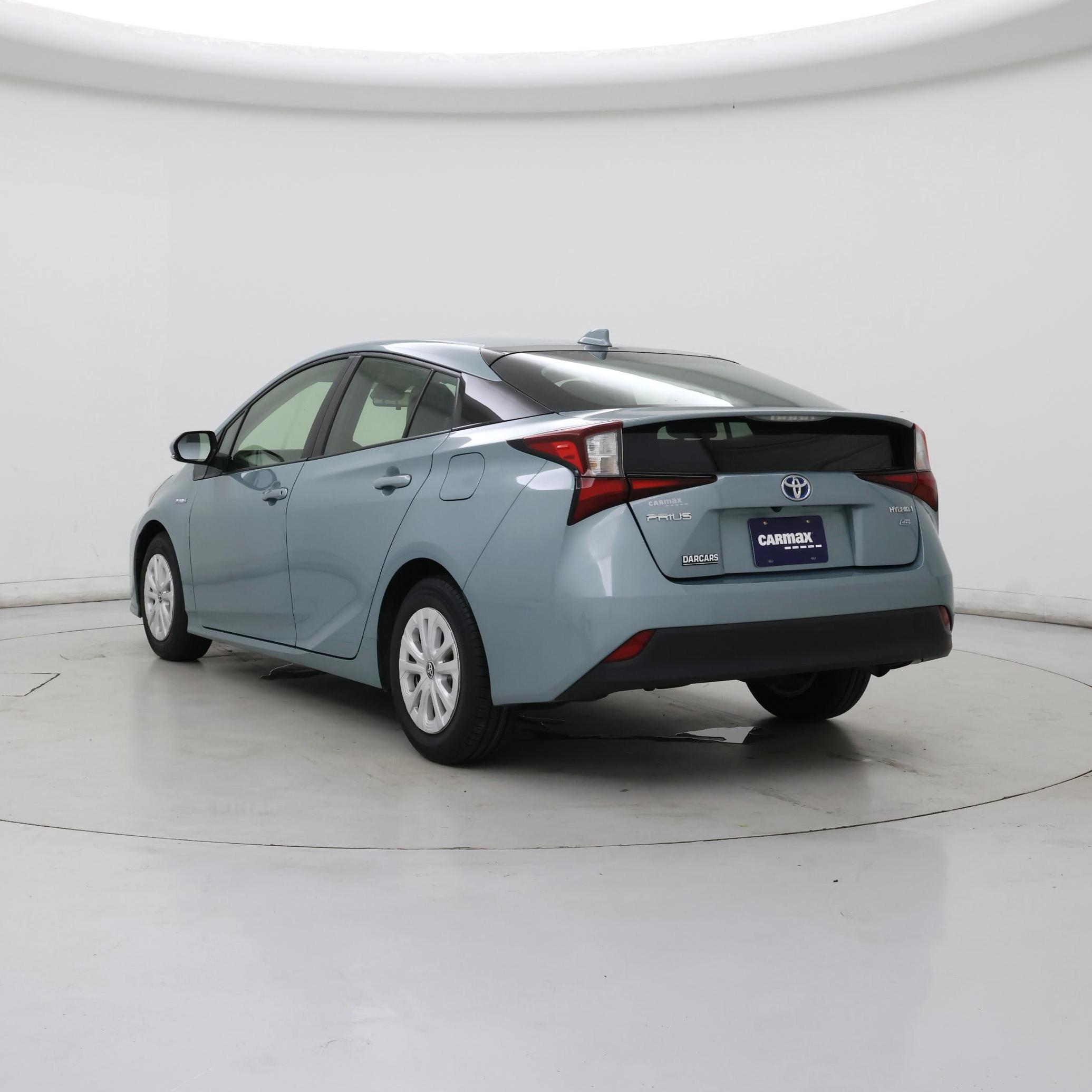 Thumbnail: 2022 Toyota Prius - 2