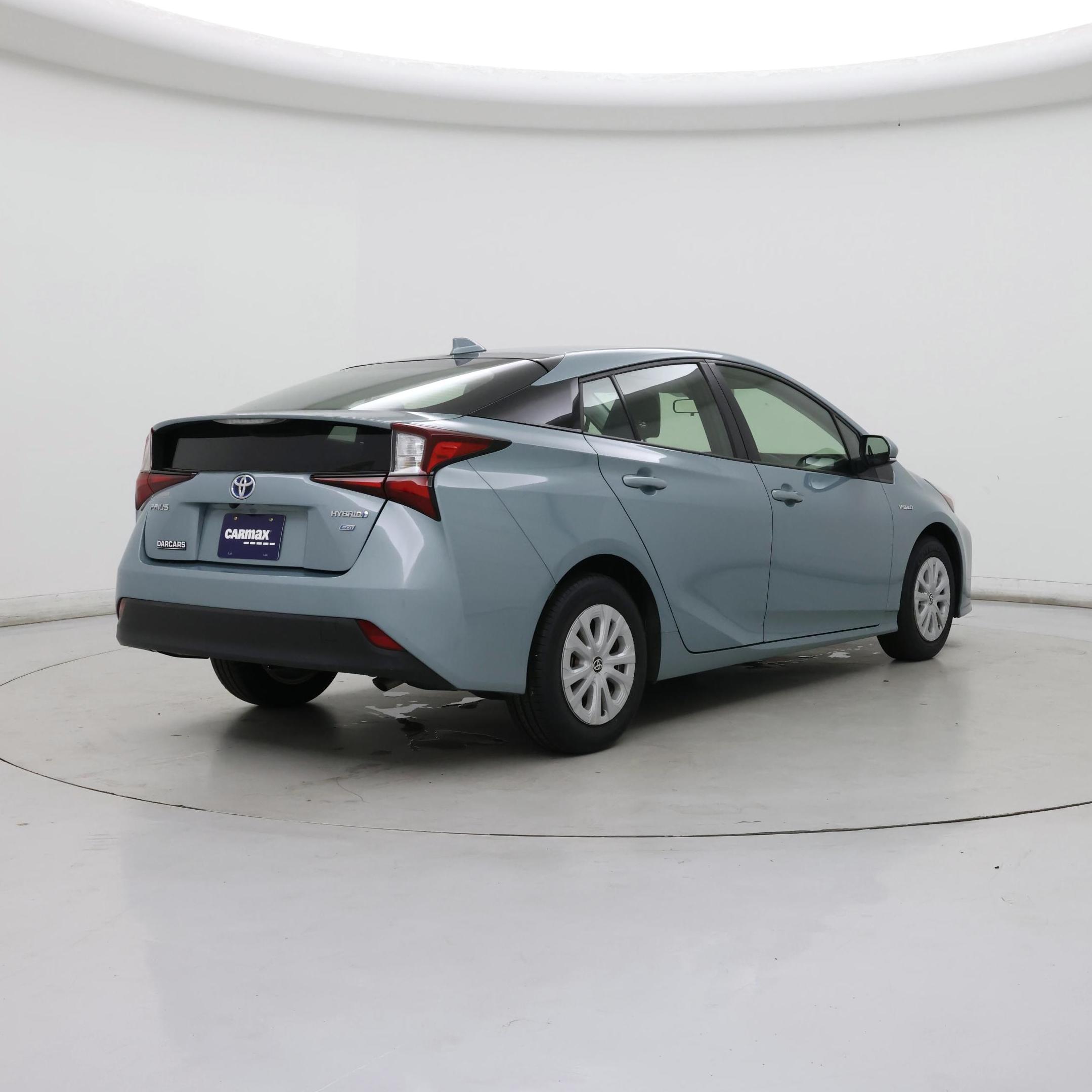 Thumbnail: 2022 Toyota Prius - 8