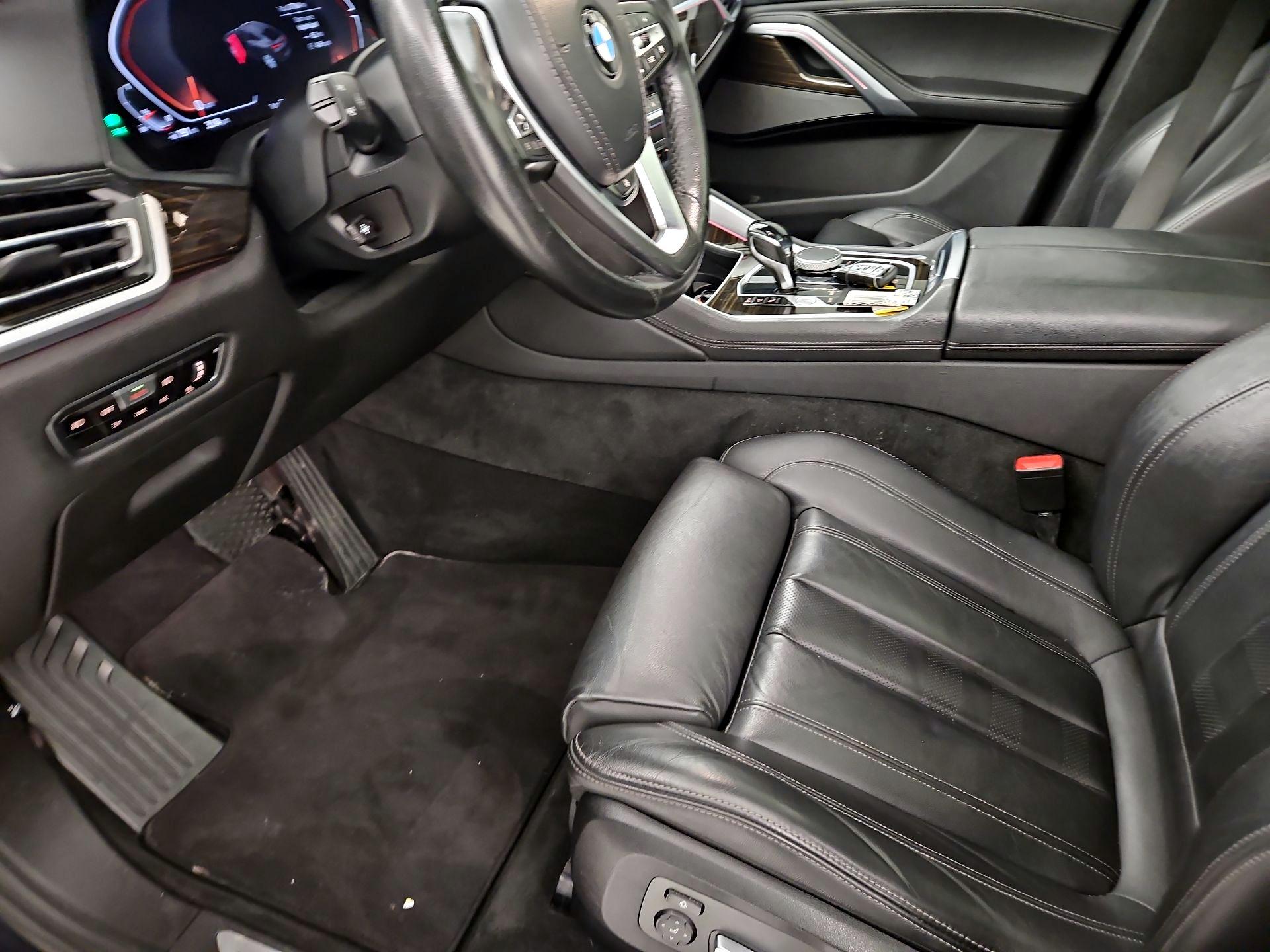 Thumbnail: 2021 BMW X6 - 11