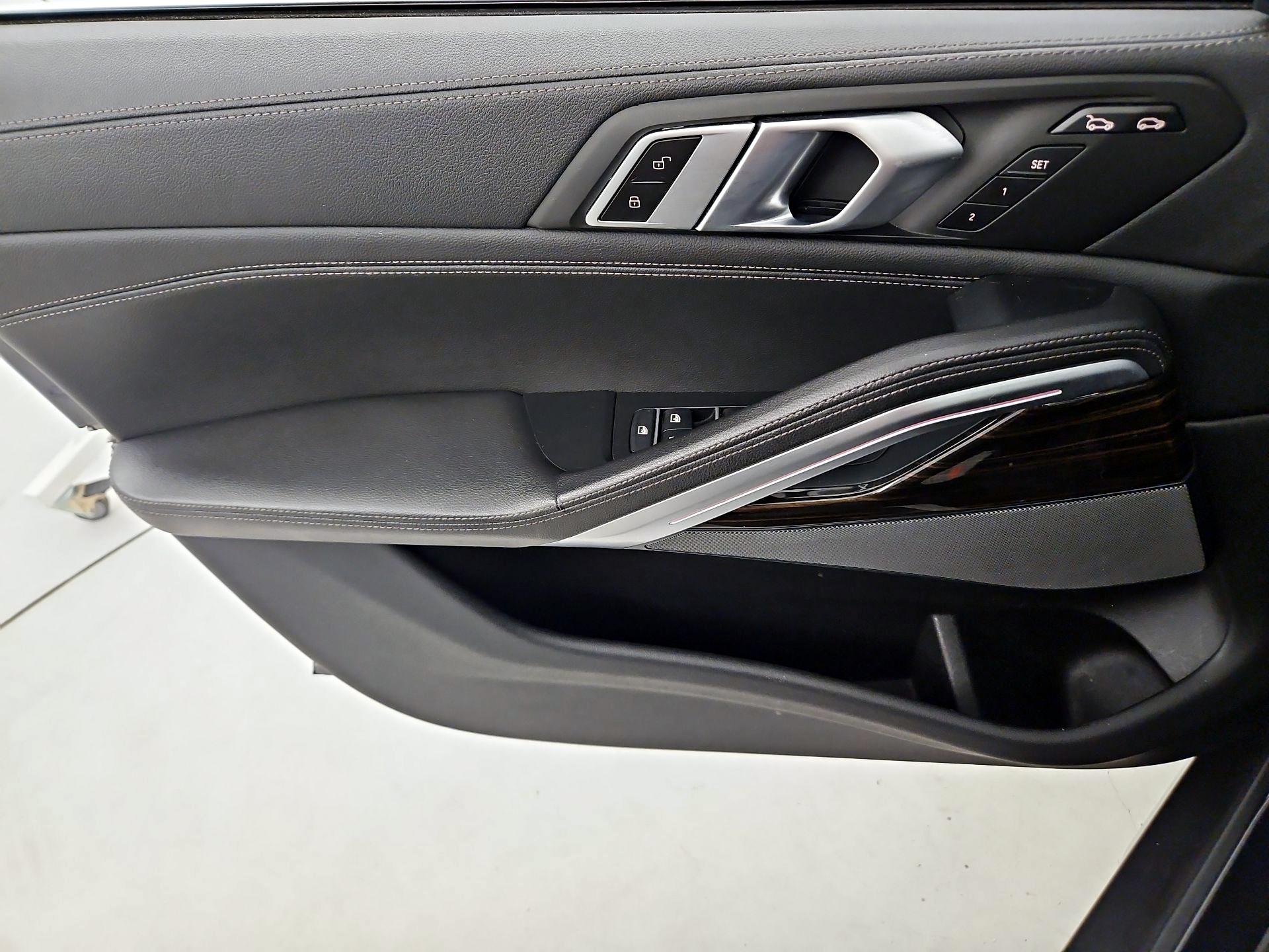 Thumbnail: 2021 BMW X6 - 12