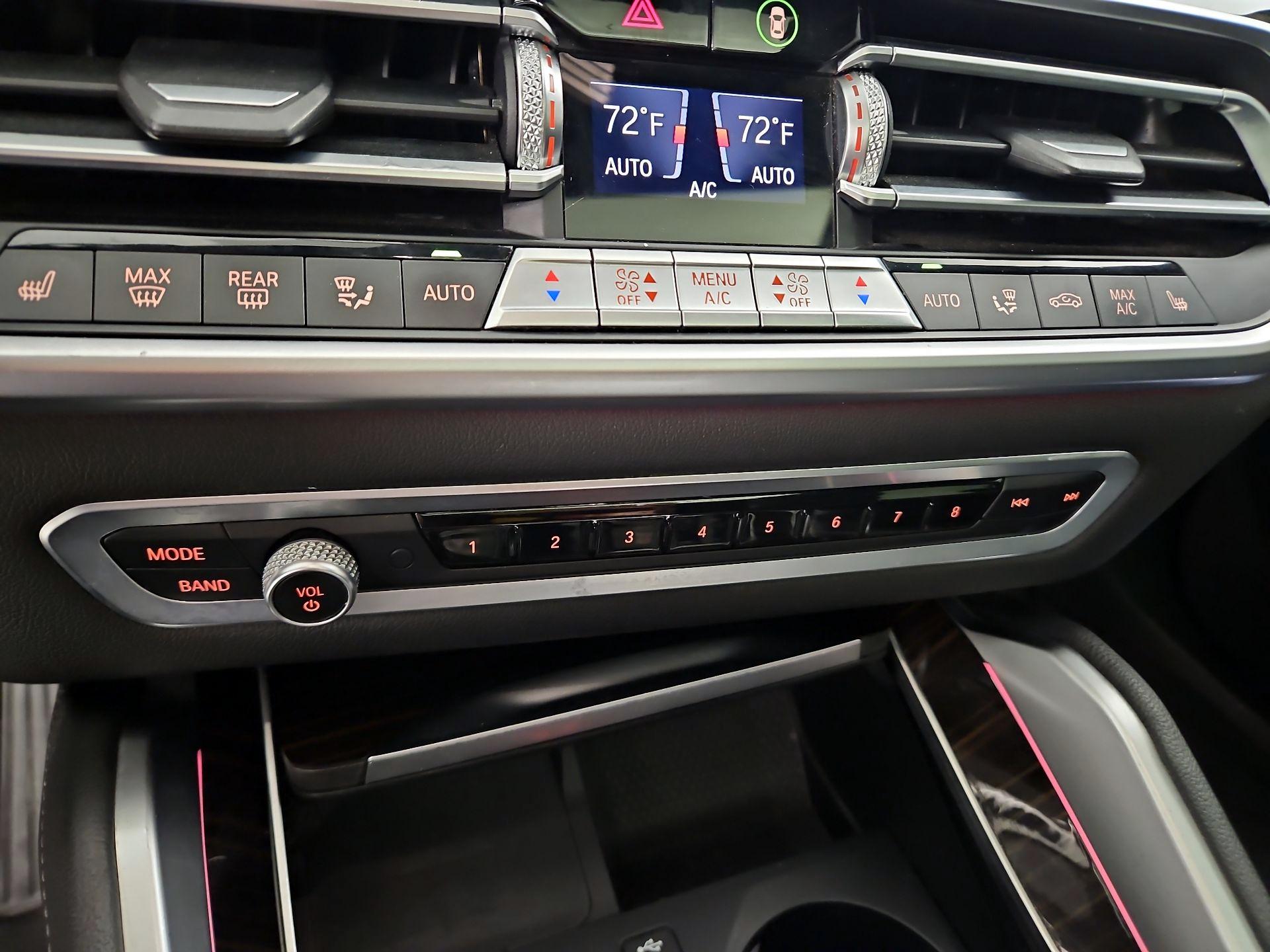 Thumbnail: 2021 BMW X6 - 17