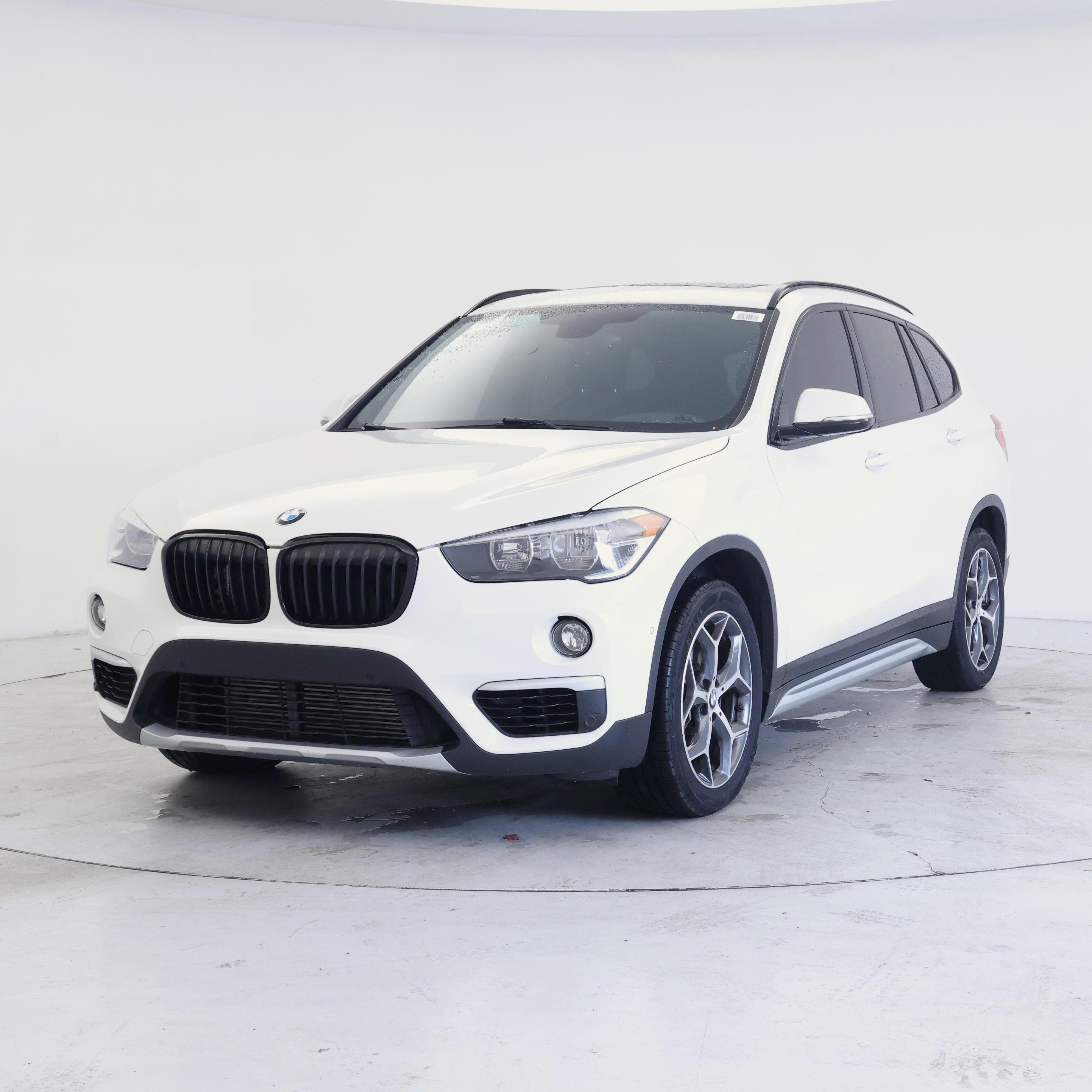 Thumbnail: 2017 BMW X1 - 4