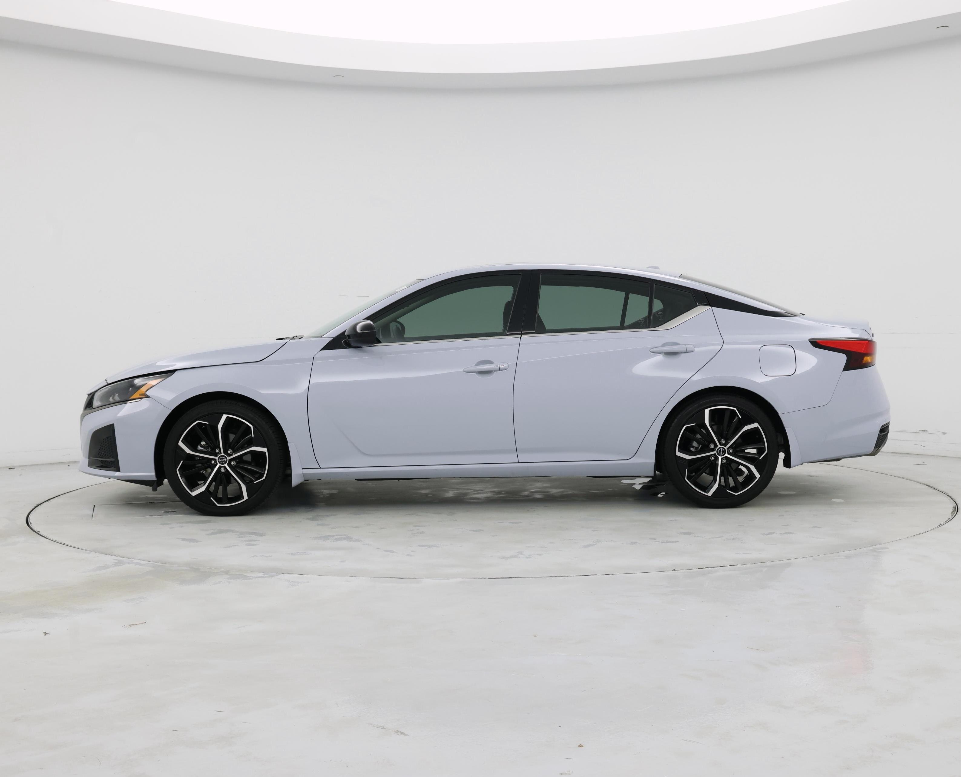Thumbnail: 2024 Nissan Altima - 3