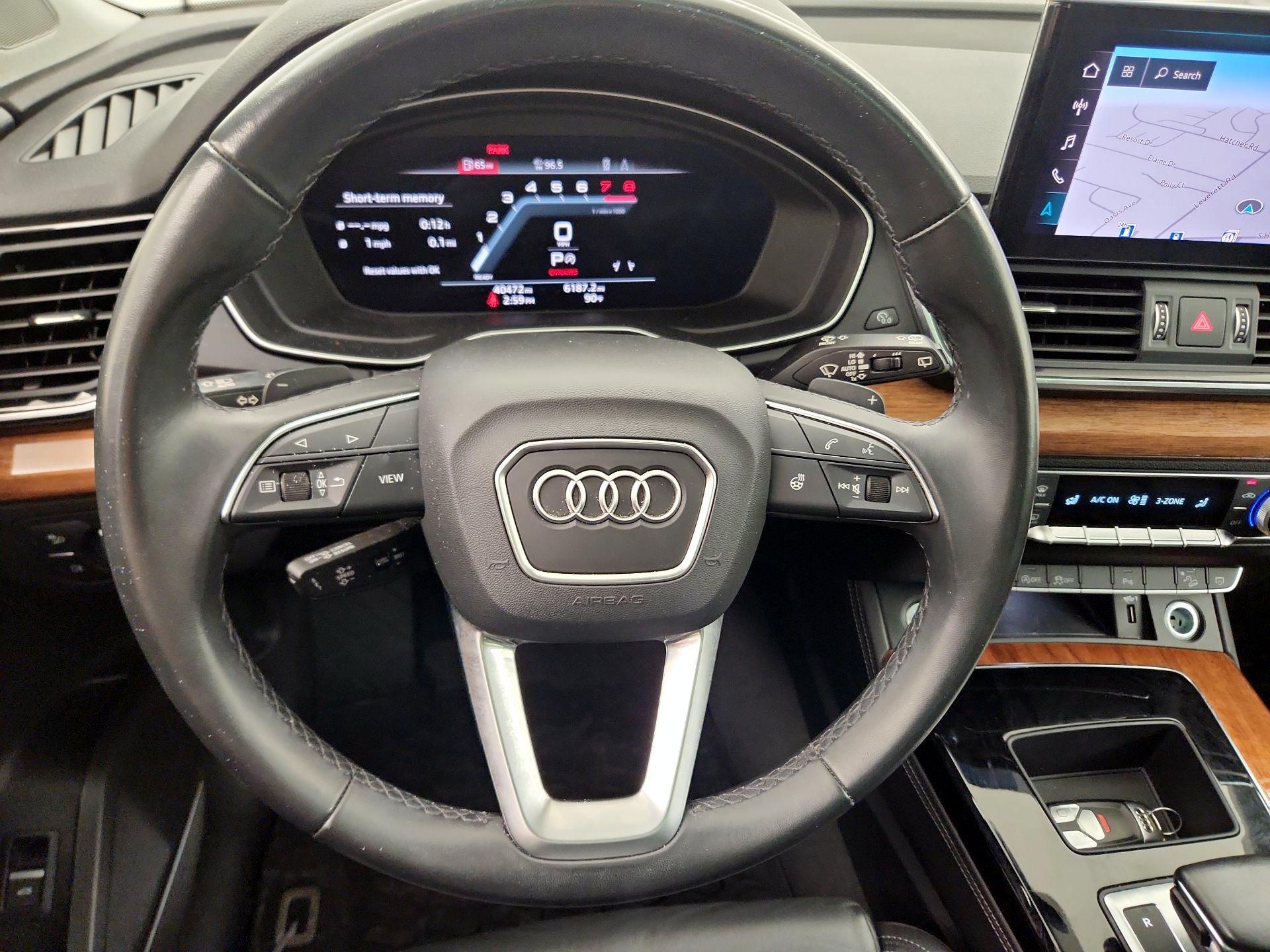 Thumbnail: 2023 Audi Q5 - 10