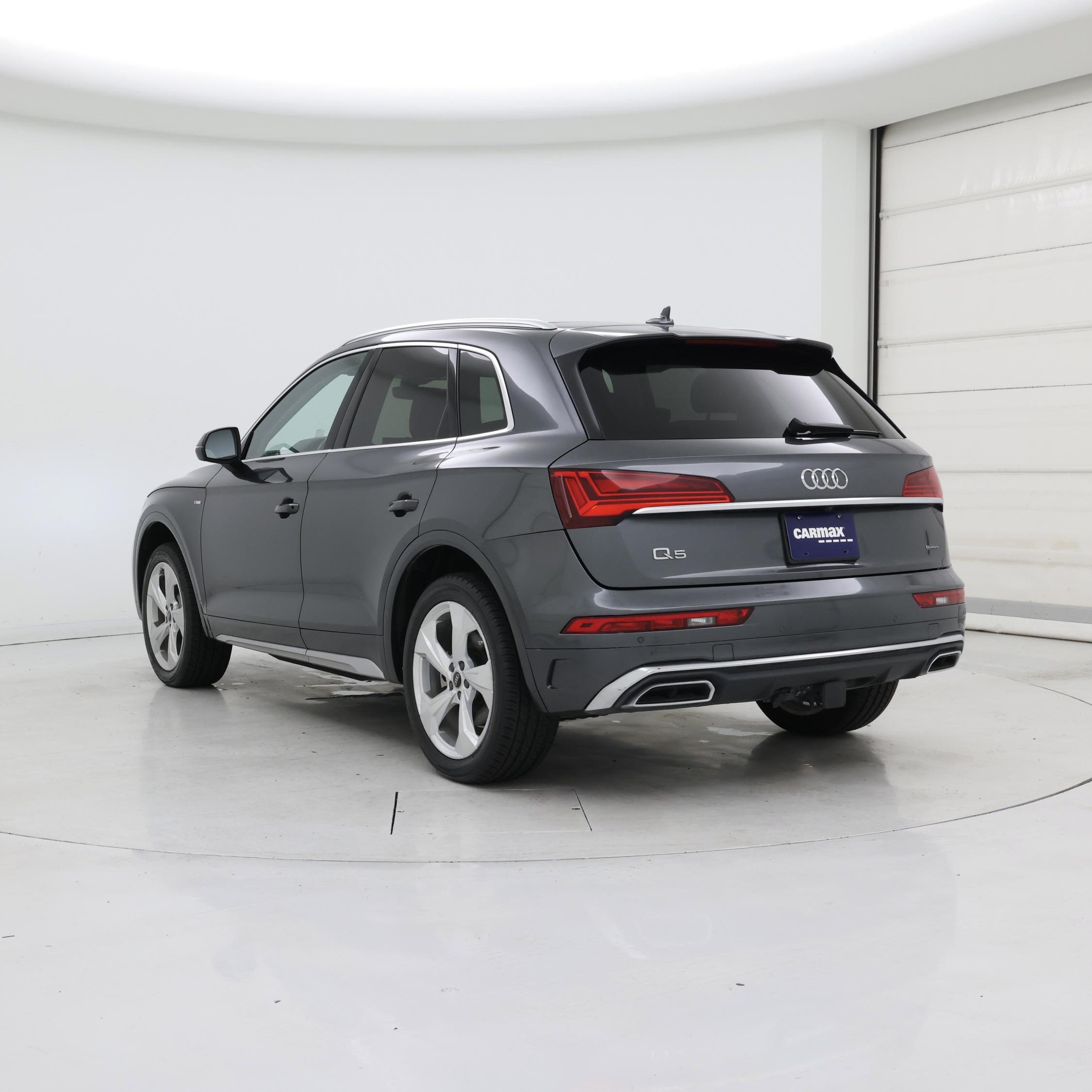 Thumbnail: 2023 Audi Q5 - 2