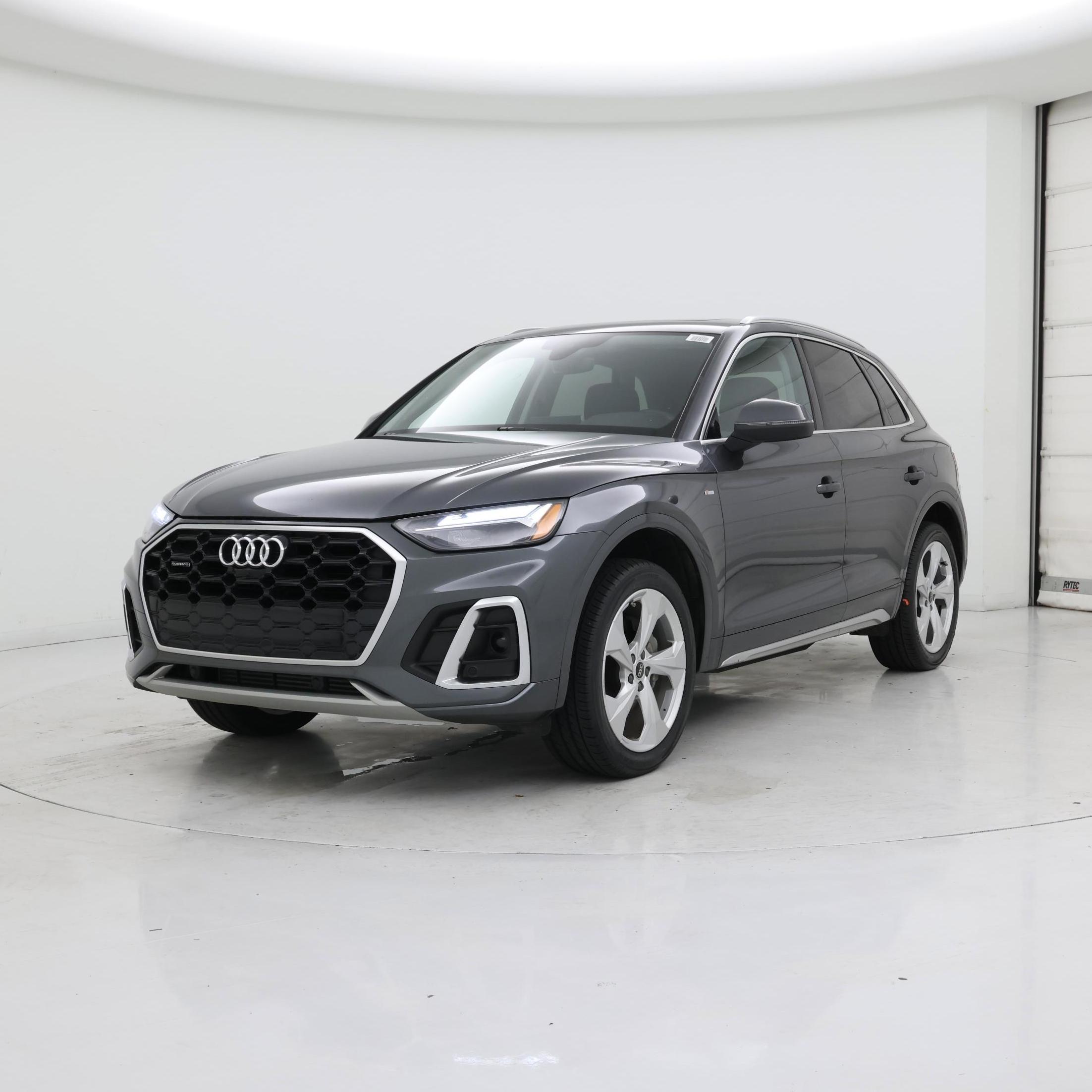 Thumbnail: 2023 Audi Q5 - 4