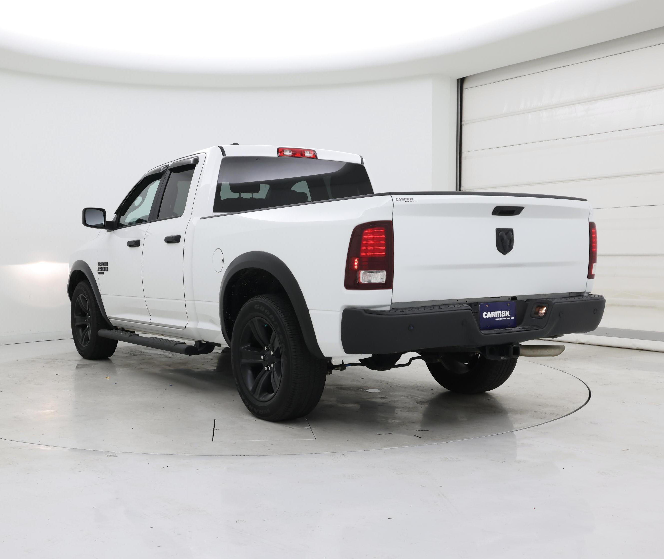 Thumbnail: 2022 RAM 1500 Classic - 2