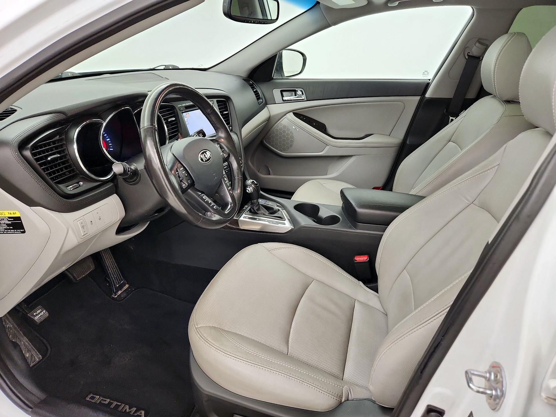 Thumbnail: 2013 Kia Optima - 11