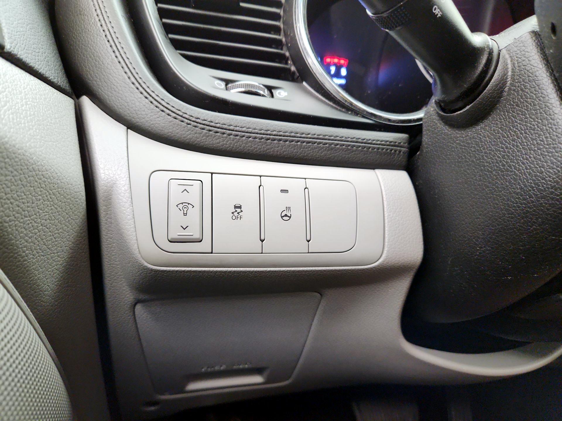 Thumbnail: 2013 Kia Optima - 13